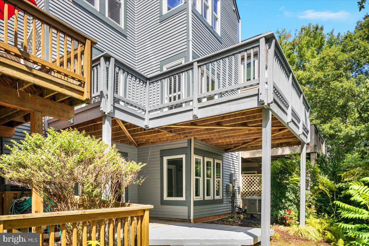 2086 LAKE AUDUBON CT, RESTON, Virginia 20191, 4 Bedrooms Bedrooms, ,3 BathroomsBathrooms,Residential,For sale,2086 LAKE AUDUBON CT,VAFX2240526 MLS # VAFX2240526