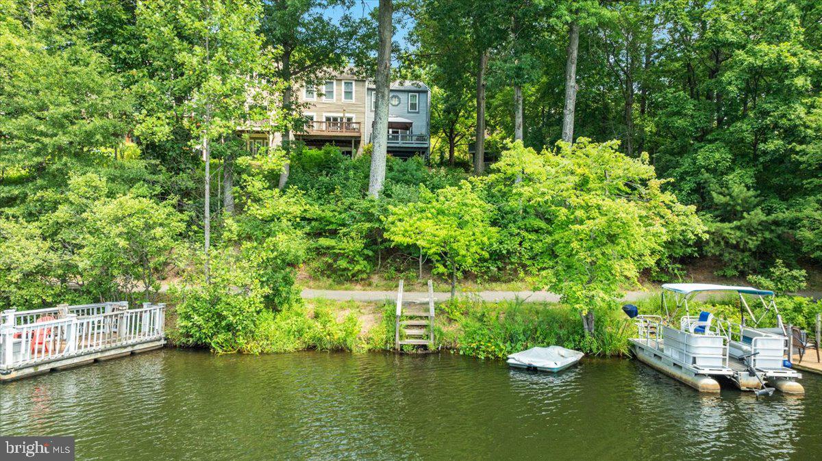2086 LAKE AUDUBON CT, RESTON, Virginia 20191, 4 Bedrooms Bedrooms, ,3 BathroomsBathrooms,Residential,For sale,2086 LAKE AUDUBON CT,VAFX2240526 MLS # VAFX2240526