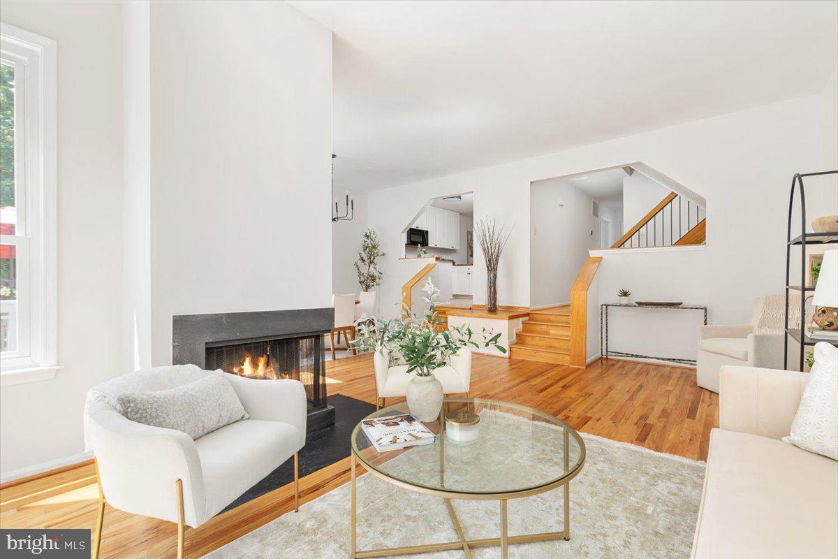2086 LAKE AUDUBON CT, RESTON, Virginia 20191, 4 Bedrooms Bedrooms, ,3 BathroomsBathrooms,Residential,For sale,2086 LAKE AUDUBON CT,VAFX2240526 MLS # VAFX2240526