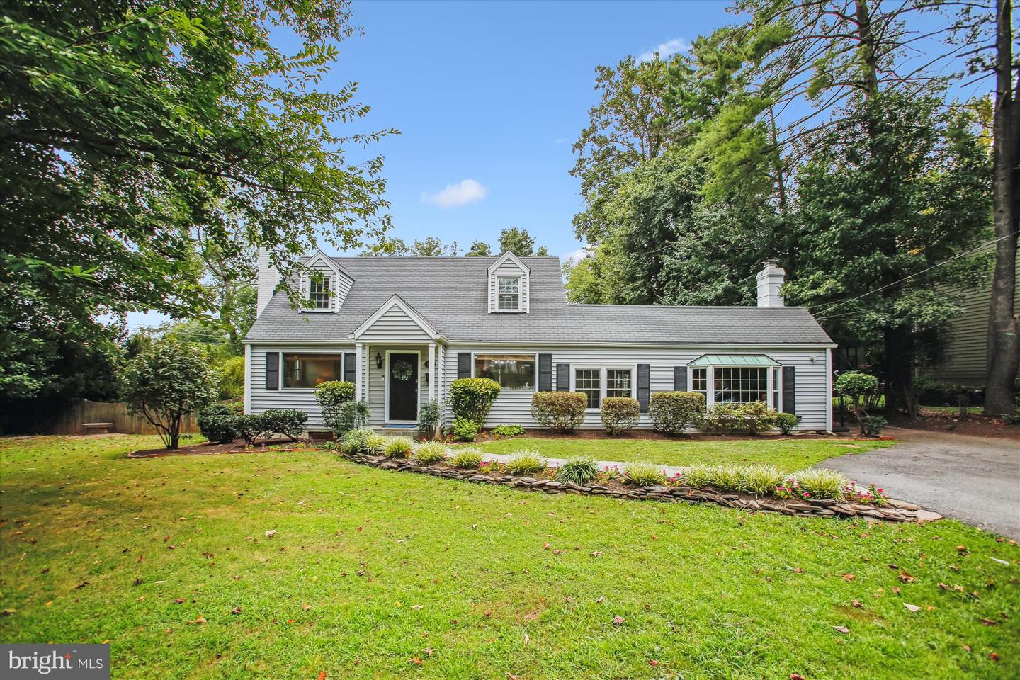 7823 MARTHAS LN, FALLS CHURCH, Virginia 22043, 3 Bedrooms Bedrooms, ,2 BathroomsBathrooms,Residential,For sale,7823 MARTHAS LN,VAFX2247348 MLS # VAFX2247348