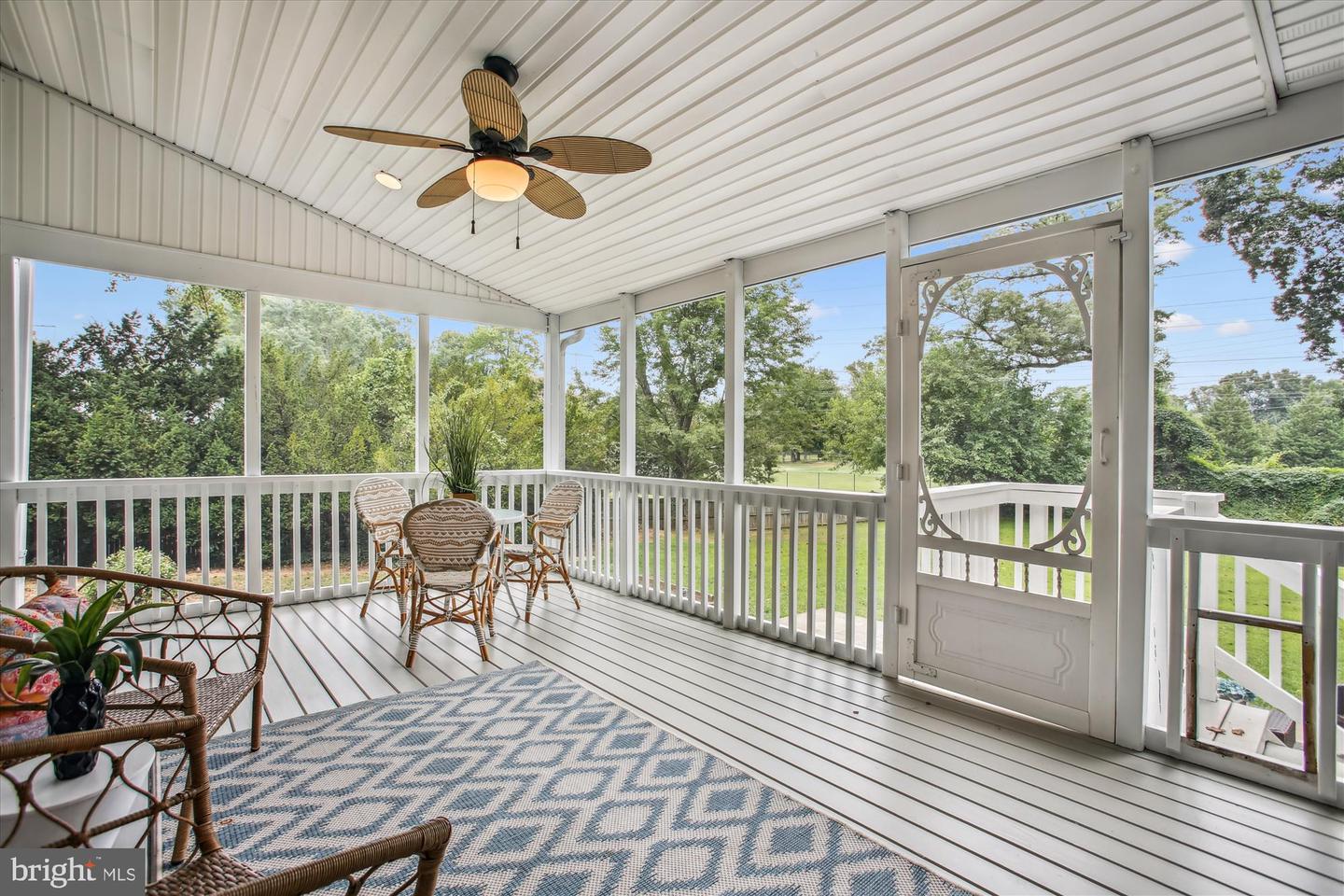 7823 MARTHAS LN, FALLS CHURCH, Virginia 22043, 3 Bedrooms Bedrooms, ,2 BathroomsBathrooms,Residential,For sale,7823 MARTHAS LN,VAFX2247348 MLS # VAFX2247348