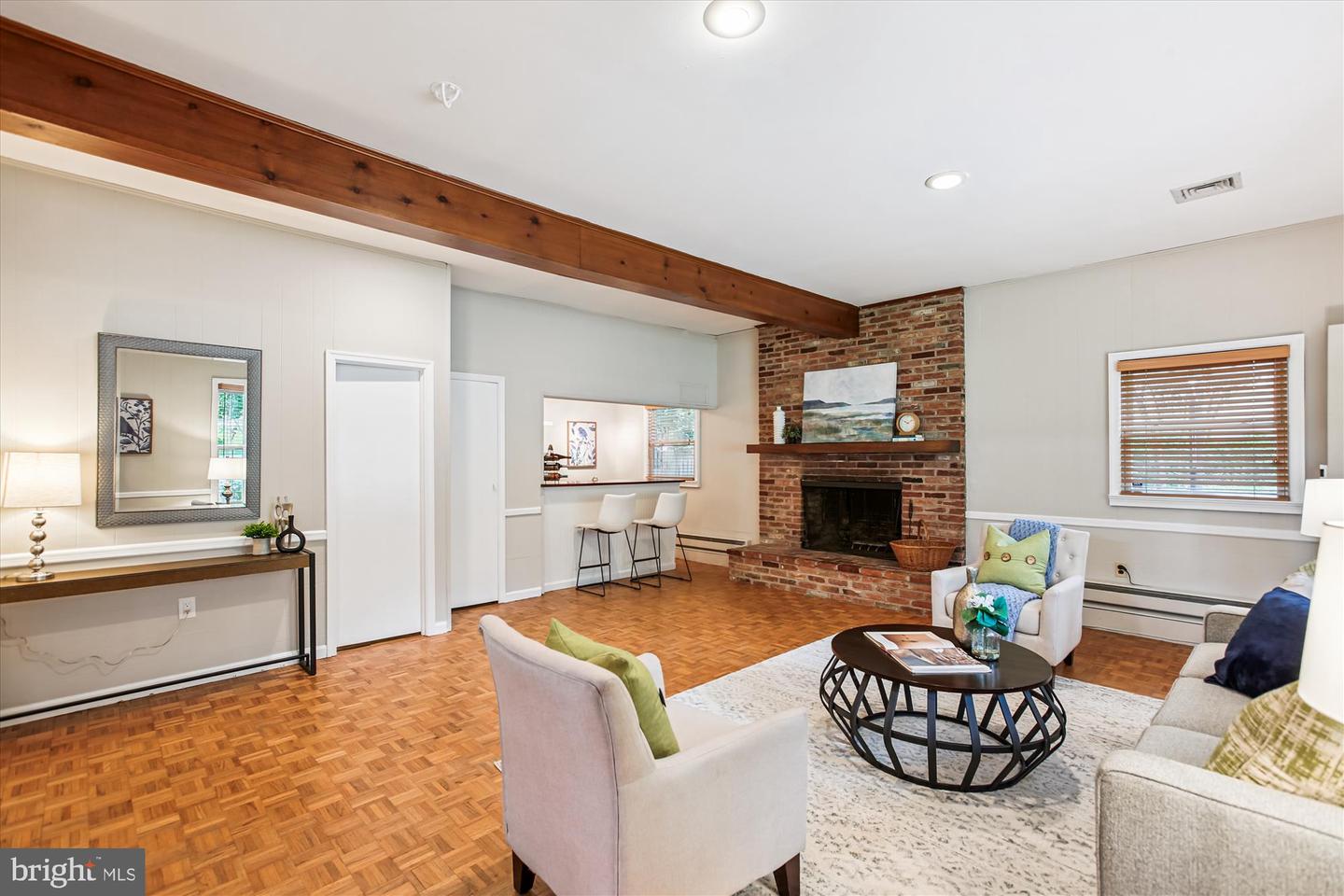 7823 MARTHAS LN, FALLS CHURCH, Virginia 22043, 3 Bedrooms Bedrooms, ,2 BathroomsBathrooms,Residential,For sale,7823 MARTHAS LN,VAFX2247348 MLS # VAFX2247348