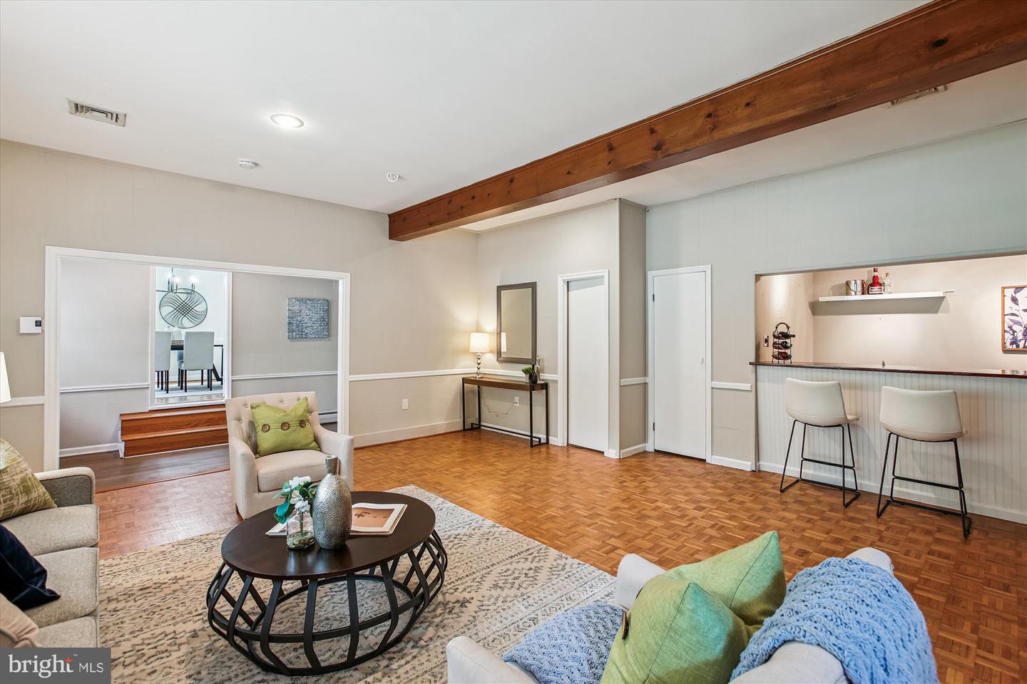 7823 MARTHAS LN, FALLS CHURCH, Virginia 22043, 3 Bedrooms Bedrooms, ,2 BathroomsBathrooms,Residential,For sale,7823 MARTHAS LN,VAFX2247348 MLS # VAFX2247348