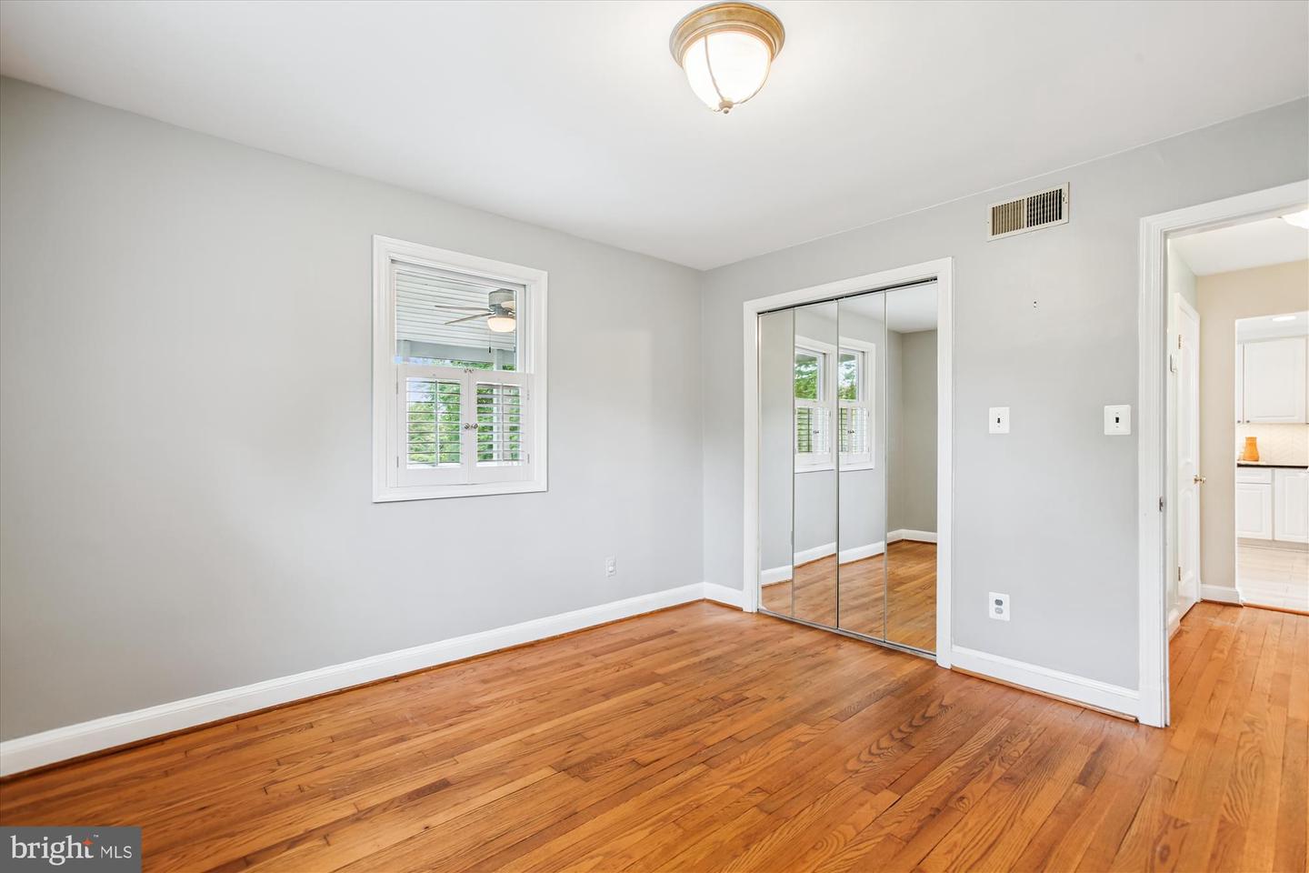 7823 MARTHAS LN, FALLS CHURCH, Virginia 22043, 3 Bedrooms Bedrooms, ,2 BathroomsBathrooms,Residential,For sale,7823 MARTHAS LN,VAFX2247348 MLS # VAFX2247348