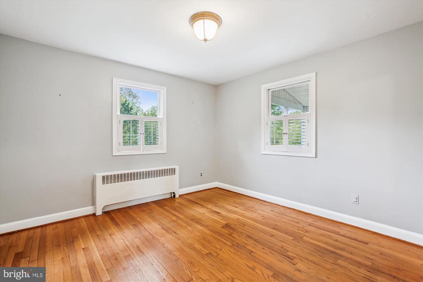 7823 MARTHAS LN, FALLS CHURCH, Virginia 22043, 3 Bedrooms Bedrooms, ,2 BathroomsBathrooms,Residential,For sale,7823 MARTHAS LN,VAFX2247348 MLS # VAFX2247348