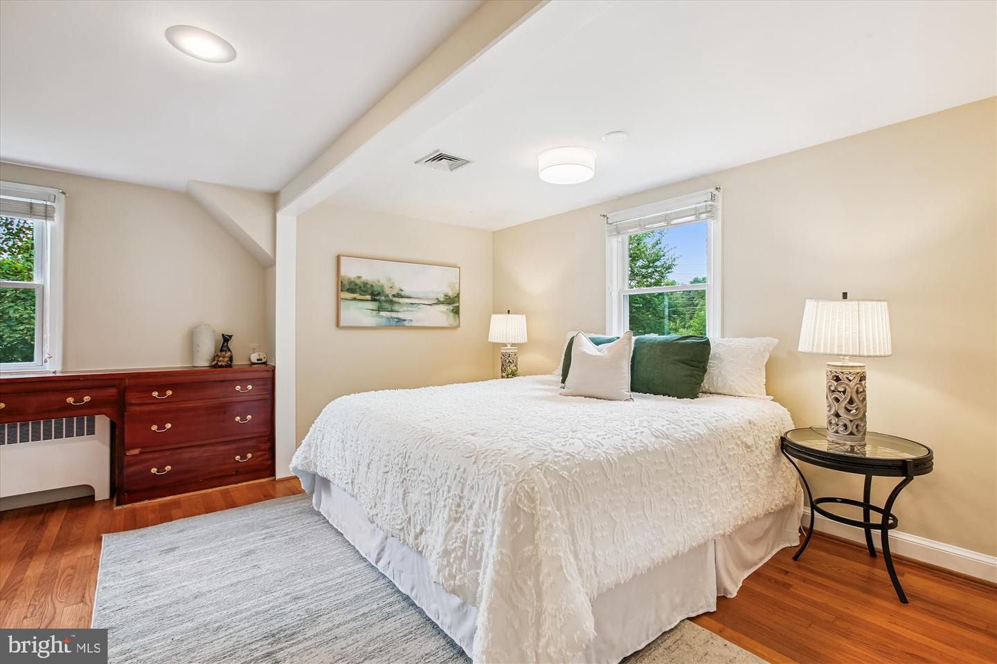7823 MARTHAS LN, FALLS CHURCH, Virginia 22043, 3 Bedrooms Bedrooms, ,2 BathroomsBathrooms,Residential,For sale,7823 MARTHAS LN,VAFX2247348 MLS # VAFX2247348