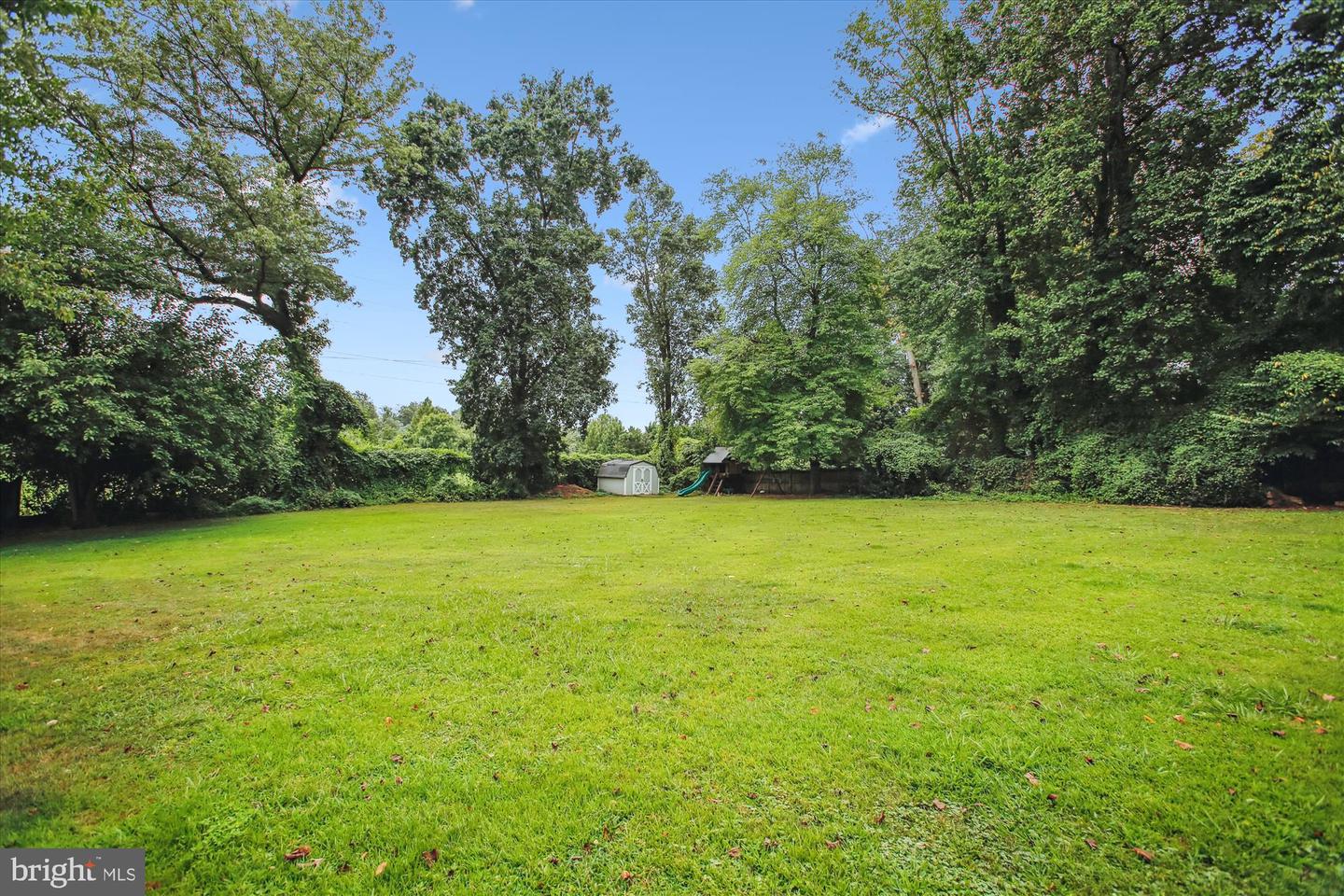 7823 MARTHAS LN, FALLS CHURCH, Virginia 22043, 3 Bedrooms Bedrooms, ,2 BathroomsBathrooms,Residential,For sale,7823 MARTHAS LN,VAFX2247348 MLS # VAFX2247348