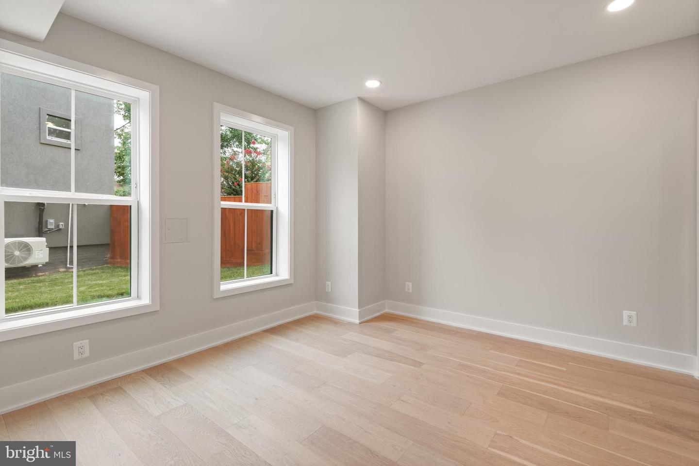 6008 34TH PL NW, WASHINGTON, District Of Columbia 20015, 7 Bedrooms Bedrooms, ,7 BathroomsBathrooms,Residential,For sale,6008 34TH PL NW,DCDC2205808 MLS # DCDC2205808