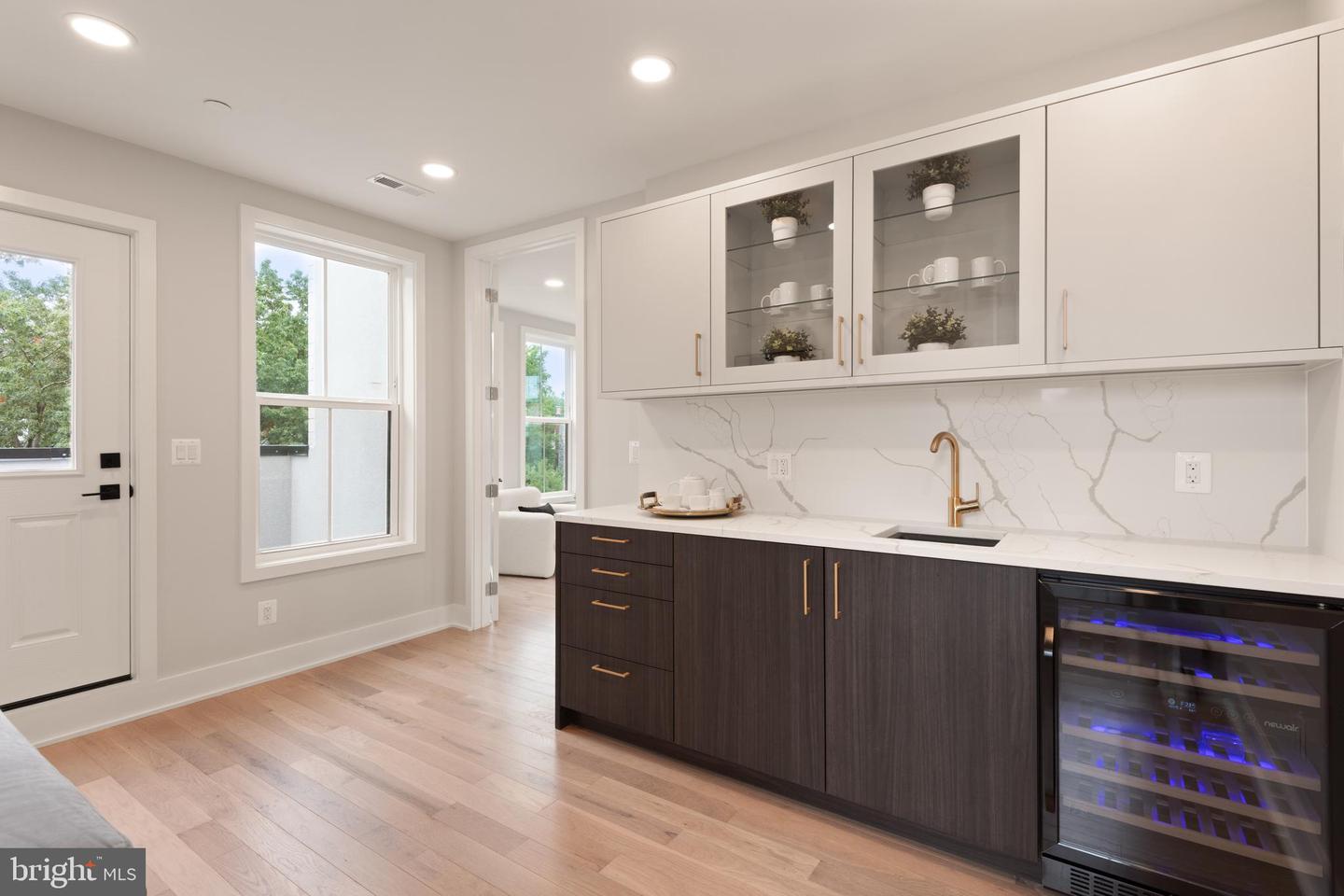 6008 34TH PL NW, WASHINGTON, District Of Columbia 20015, 7 Bedrooms Bedrooms, ,7 BathroomsBathrooms,Residential,For sale,6008 34TH PL NW,DCDC2205808 MLS # DCDC2205808