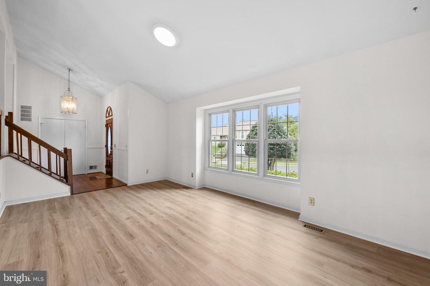 5515 BUGGY WHIP DR, CENTREVILLE, Virginia 20120, 5 Bedrooms Bedrooms, ,3 BathroomsBathrooms,Residential,For sale,5515 BUGGY WHIP DR,VAFX2247850 MLS # VAFX2247850