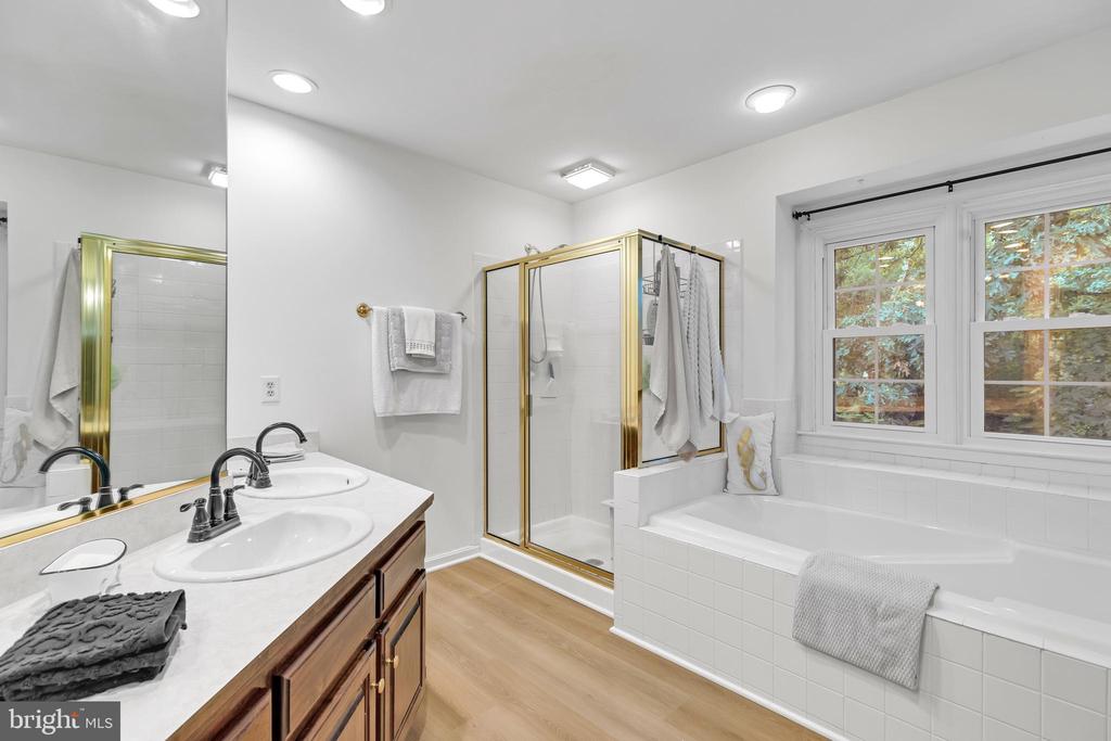 11610 NEW BOND ST, FREDERICKSBURG, Virginia 22408, 4 Bedrooms Bedrooms, ,4 BathroomsBathrooms,Residential,11610 NEW BOND ST,VASP2035568 MLS # VASP2035568
