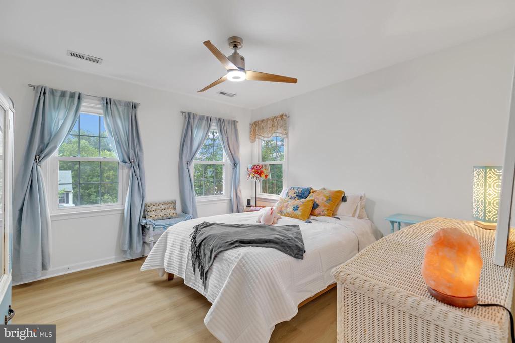 11610 NEW BOND ST, FREDERICKSBURG, Virginia 22408, 4 Bedrooms Bedrooms, ,4 BathroomsBathrooms,Residential,11610 NEW BOND ST,VASP2035568 MLS # VASP2035568