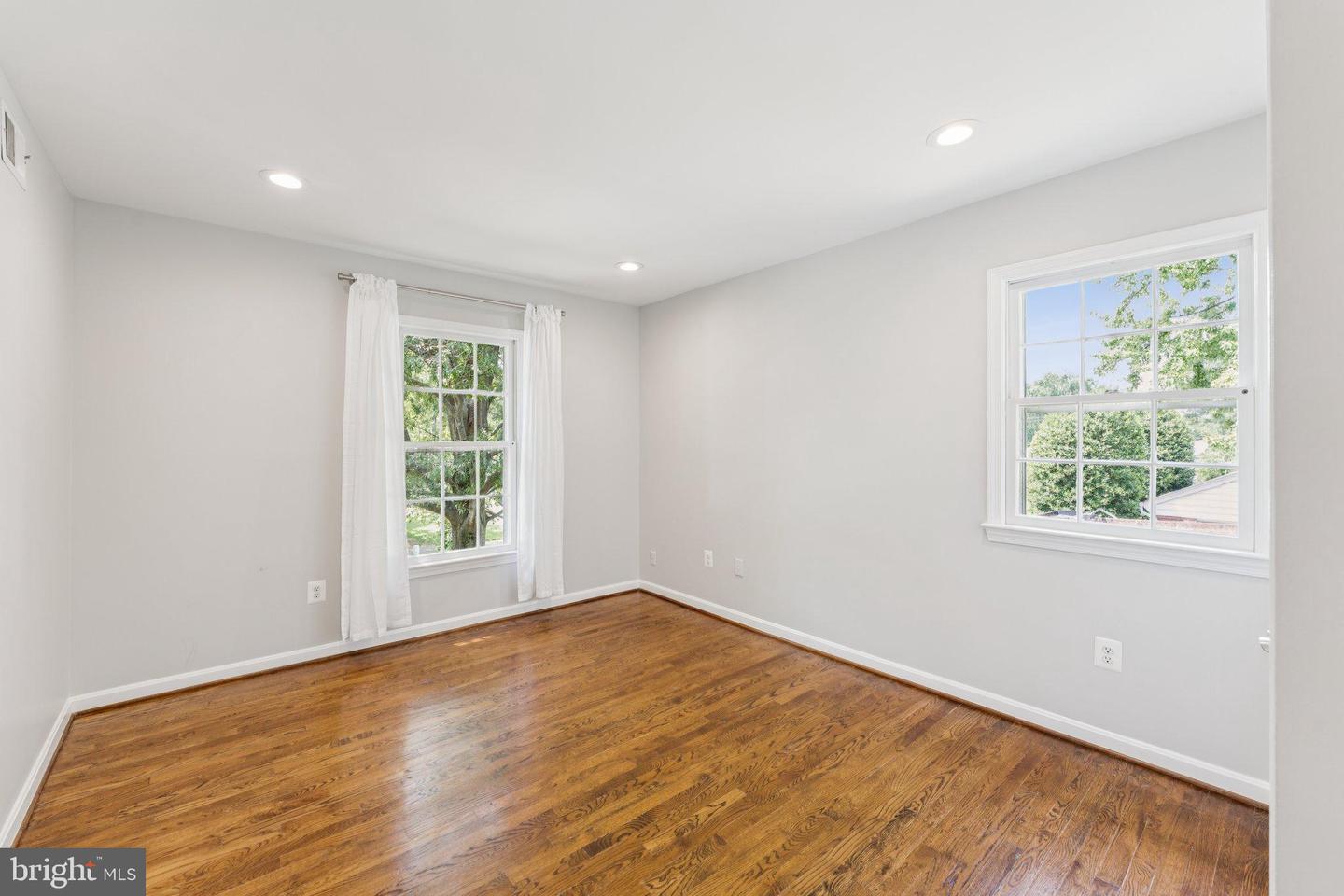 4203 MAPLE TREE CT, ALEXANDRIA, Virginia 22304, 4 Bedrooms Bedrooms, 13 Rooms Rooms,2 BathroomsBathrooms,Residential,For sale,4203 MAPLE TREE CT,VAAX2046672 MLS # VAAX2046672