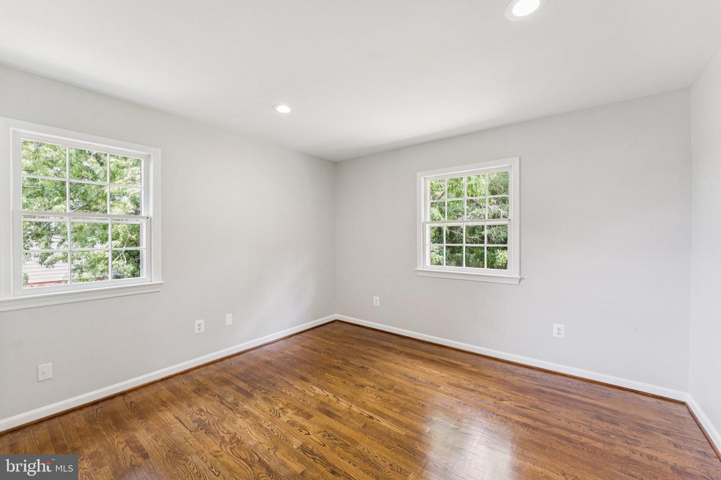 4203 MAPLE TREE CT, ALEXANDRIA, Virginia 22304, 4 Bedrooms Bedrooms, 13 Rooms Rooms,2 BathroomsBathrooms,Residential,For sale,4203 MAPLE TREE CT,VAAX2046672 MLS # VAAX2046672