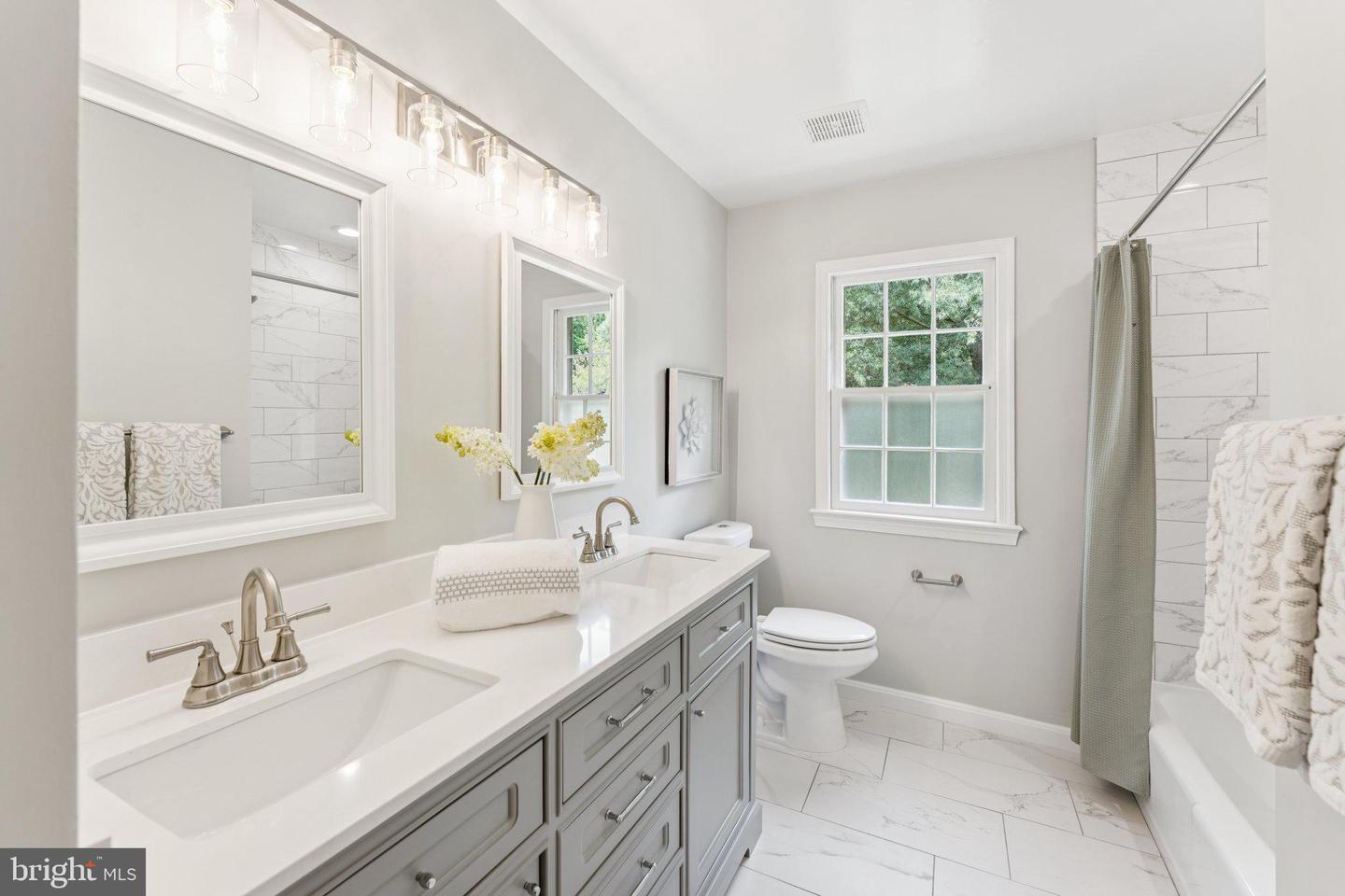 4203 MAPLE TREE CT, ALEXANDRIA, Virginia 22304, 4 Bedrooms Bedrooms, 13 Rooms Rooms,2 BathroomsBathrooms,Residential,For sale,4203 MAPLE TREE CT,VAAX2046672 MLS # VAAX2046672