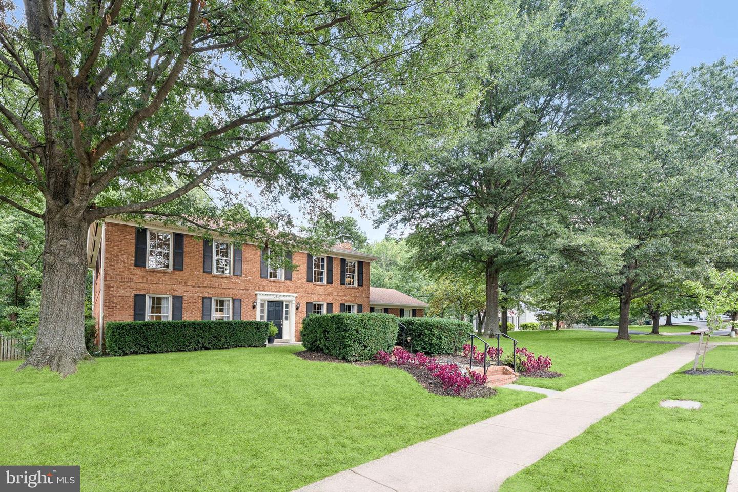 4203 MAPLE TREE CT, ALEXANDRIA, Virginia 22304, 4 Bedrooms Bedrooms, 13 Rooms Rooms,2 BathroomsBathrooms,Residential,For sale,4203 MAPLE TREE CT,VAAX2046672 MLS # VAAX2046672