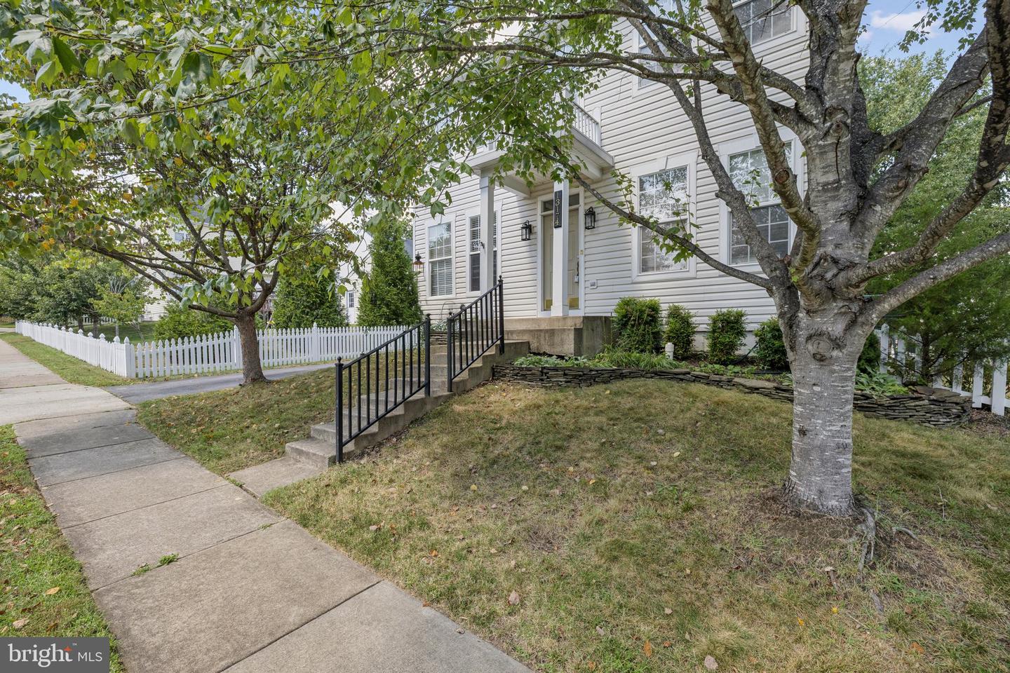 13174 KIRKMICHAEL TER, BRISTOW, Virginia 20136, 3 Bedrooms Bedrooms, ,3 BathroomsBathrooms,Residential,For sale,13174 KIRKMICHAEL TER,VAPW2097996 MLS # VAPW2097996