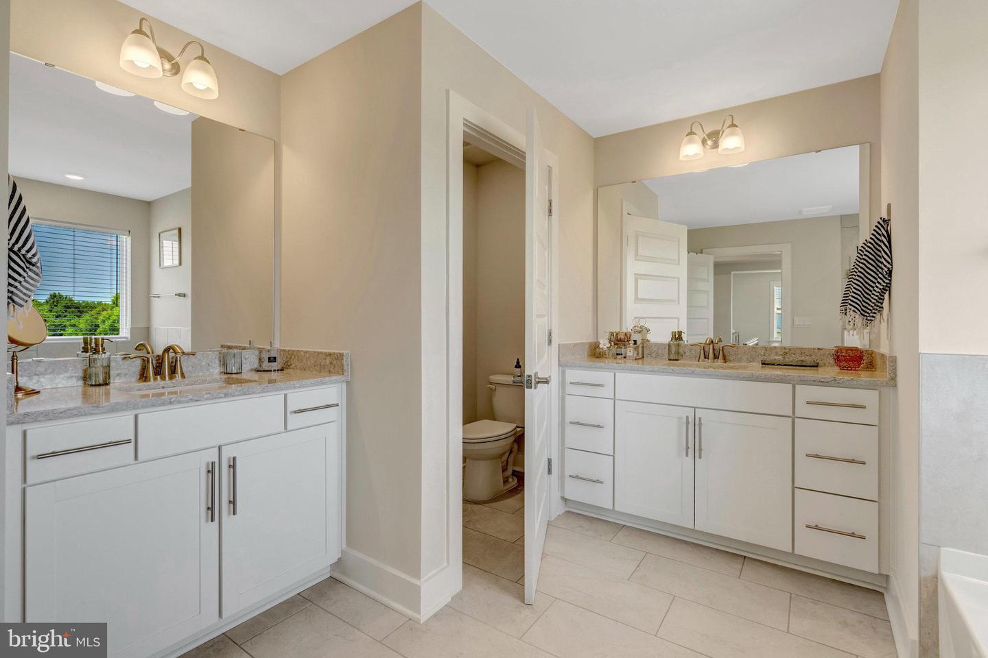 12120 PARKGATE DR, NOKESVILLE, Virginia 20181, 5 Bedrooms Bedrooms, ,4 BathroomsBathrooms,Residential,For sale,12120 PARKGATE DR,VAPW2098240 MLS # VAPW2098240