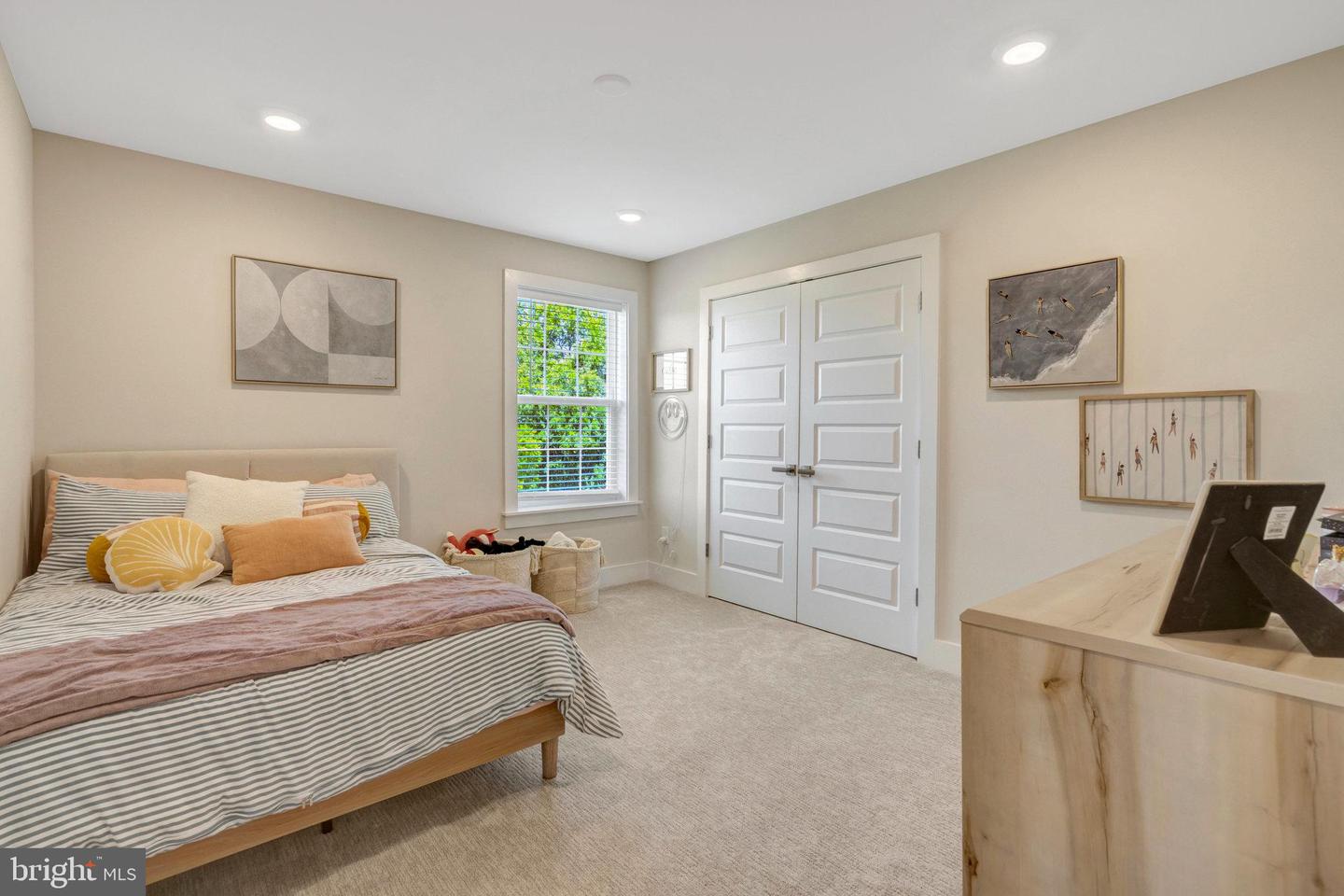 12120 PARKGATE DR, NOKESVILLE, Virginia 20181, 5 Bedrooms Bedrooms, ,4 BathroomsBathrooms,Residential,For sale,12120 PARKGATE DR,VAPW2098240 MLS # VAPW2098240