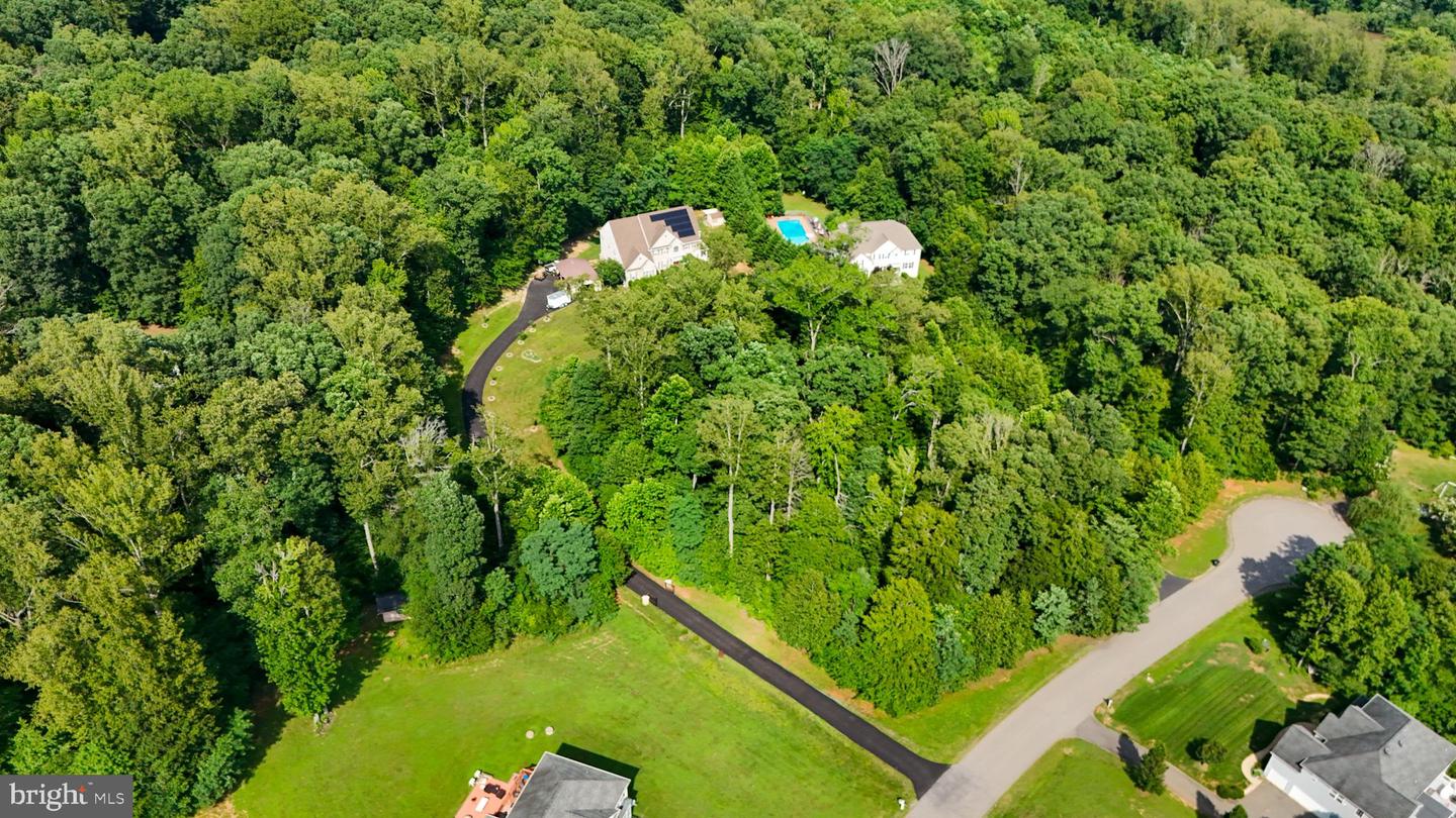 21 WENTWORTH DR, FREDERICKSBURG, Virginia 22406, 7 Bedrooms Bedrooms, ,5 BathroomsBathrooms,Residential,For sale,21 WENTWORTH DR,VAST2040450 MLS # VAST2040450