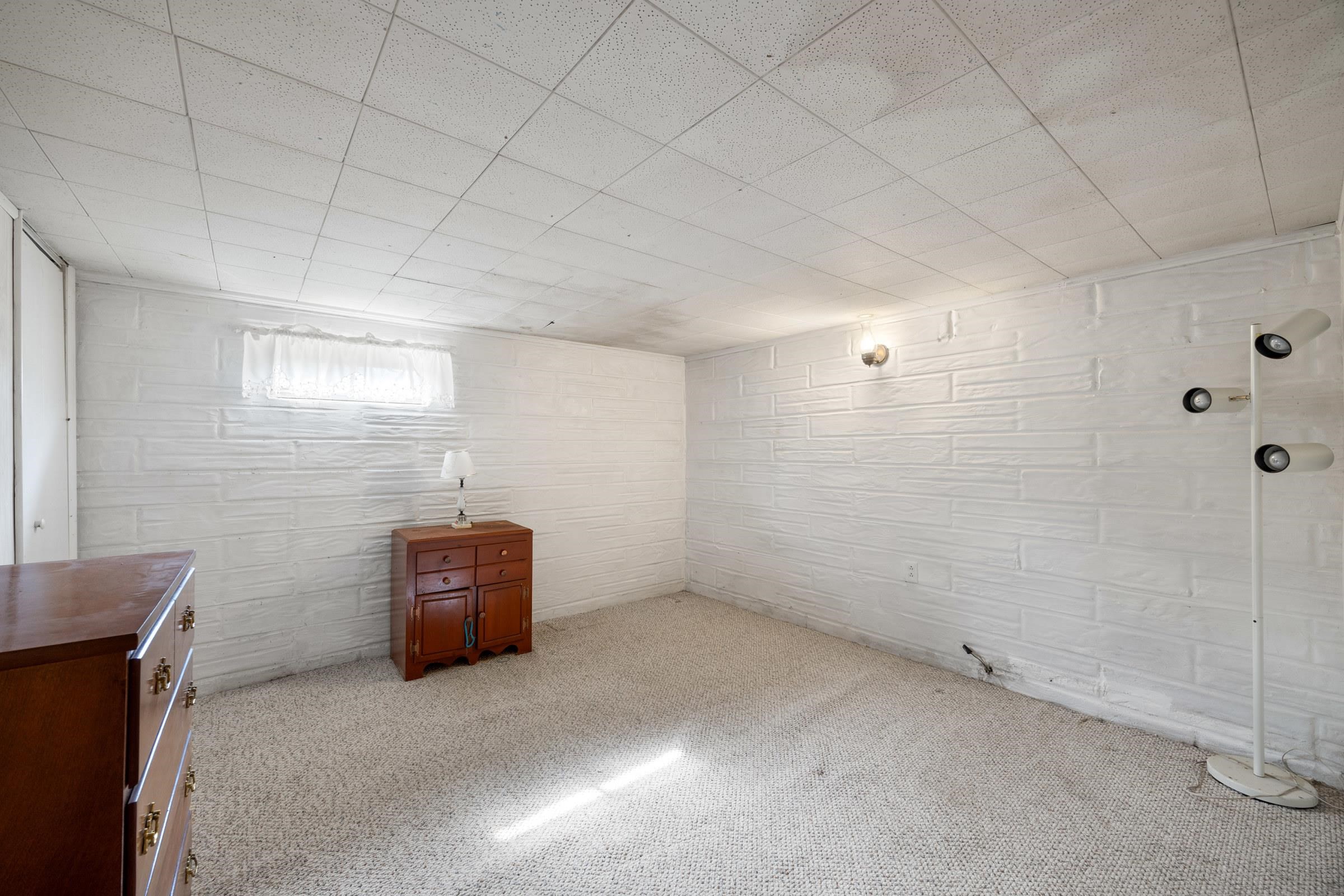 6168 MOORE AVE, MOUNT JACKSON, Virginia 22842, 2 Bedrooms Bedrooms, ,1 BathroomBathrooms,Residential,6168 MOORE AVE,668131 MLS # 668131