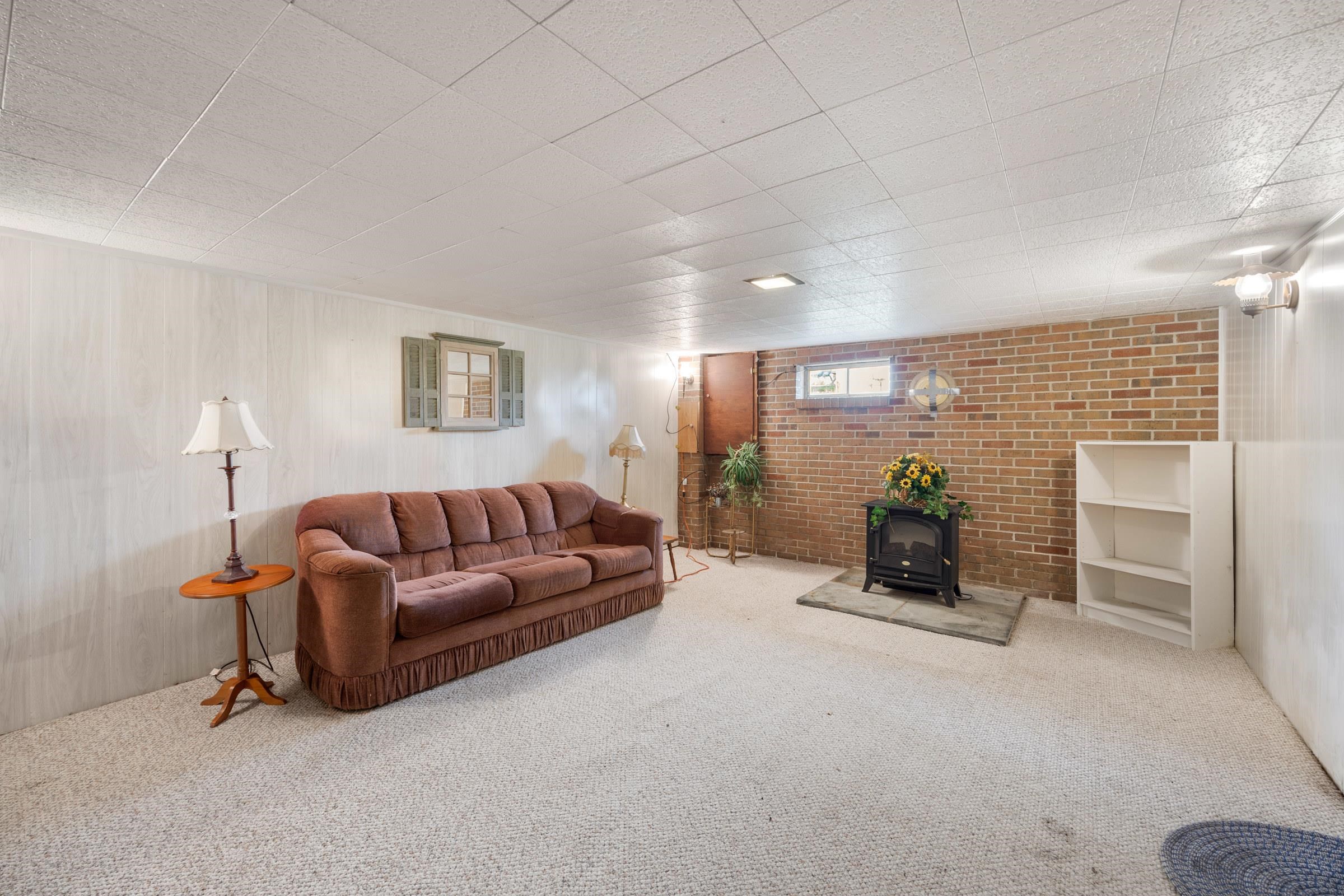 6168 MOORE AVE, MOUNT JACKSON, Virginia 22842, 2 Bedrooms Bedrooms, ,1 BathroomBathrooms,Residential,6168 MOORE AVE,668131 MLS # 668131