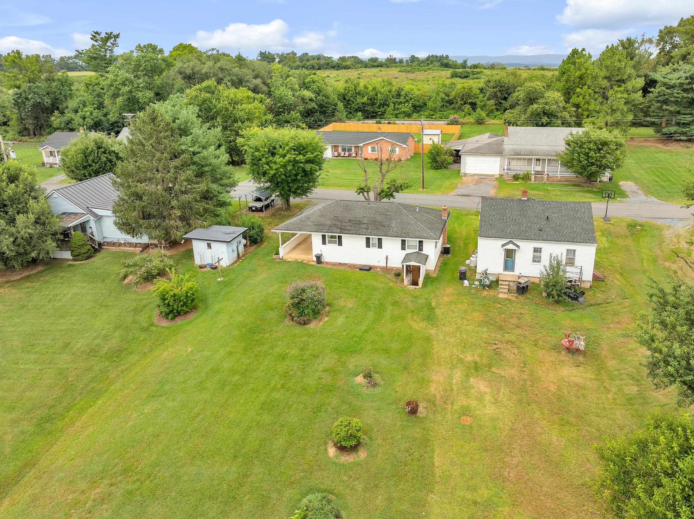 6168 MOORE AVE, MOUNT JACKSON, Virginia 22842, 2 Bedrooms Bedrooms, ,1 BathroomBathrooms,Residential,6168 MOORE AVE,668131 MLS # 668131