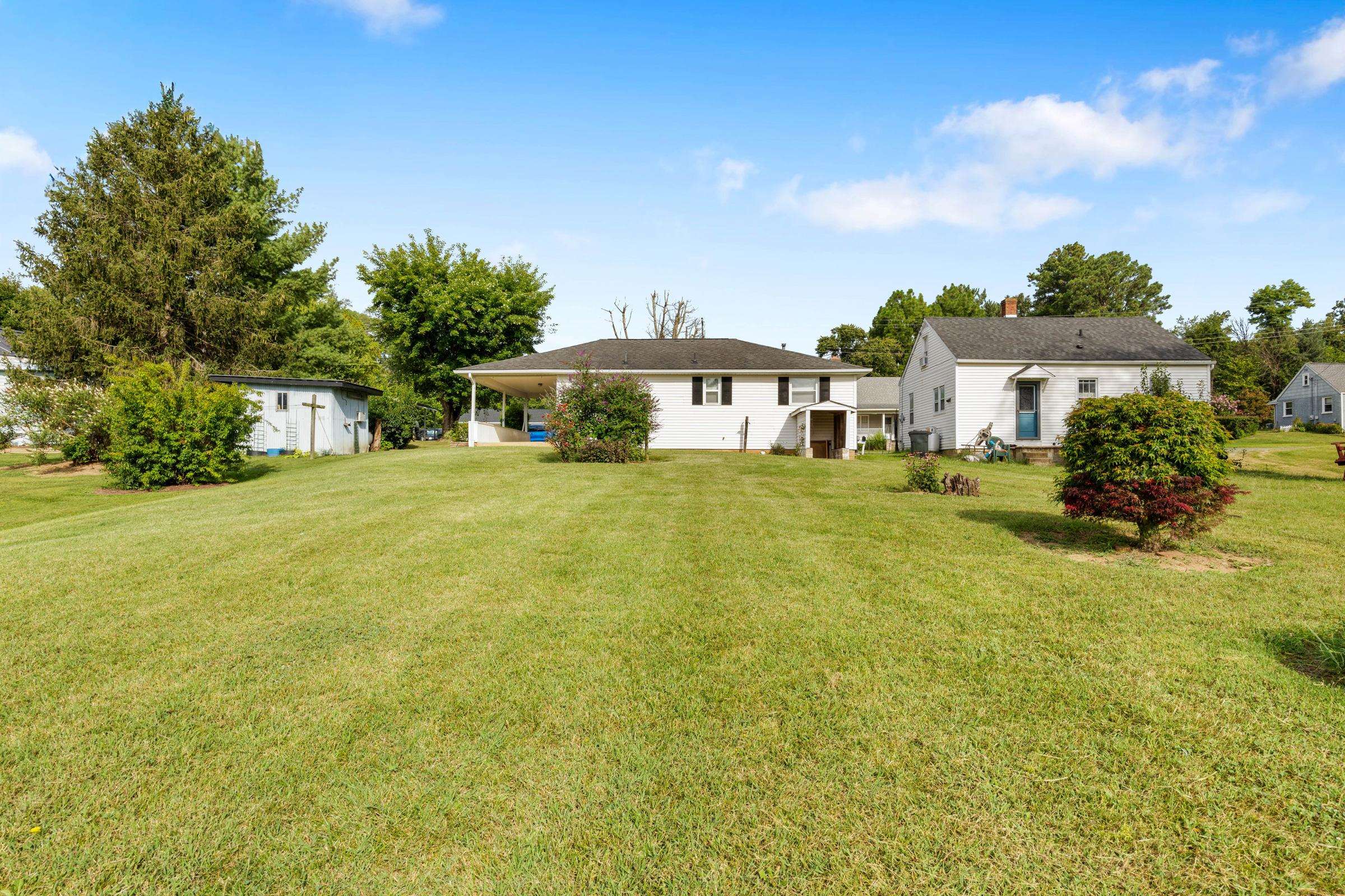 6168 MOORE AVE, MOUNT JACKSON, Virginia 22842, 2 Bedrooms Bedrooms, ,1 BathroomBathrooms,Residential,6168 MOORE AVE,668131 MLS # 668131