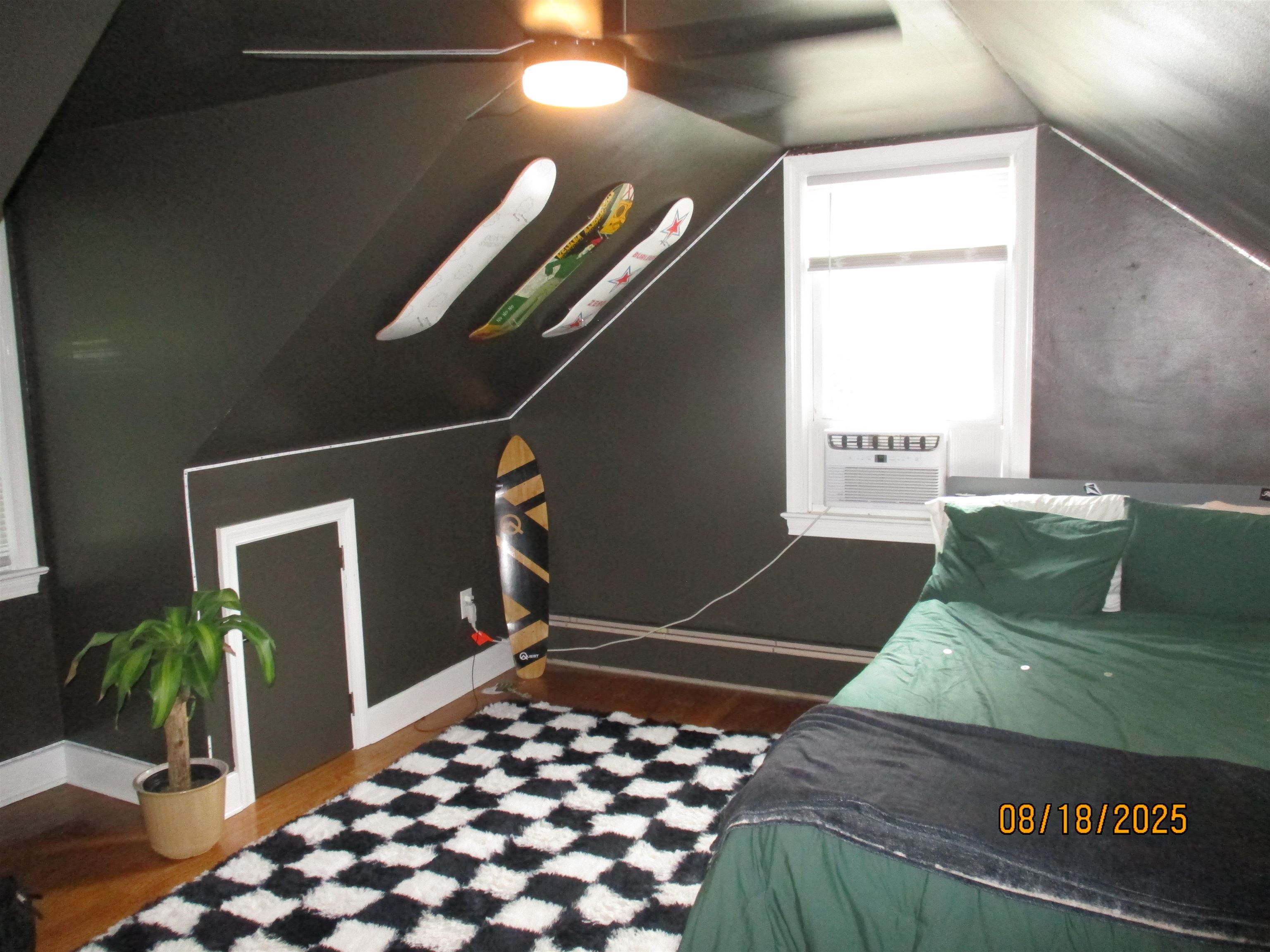 607 MAGNOLIA AVE, WAYNESBORO, Virginia 22980, 4 Bedrooms Bedrooms, ,2 BathroomsBathrooms,Residential,Tree Street Bungalow,607 MAGNOLIA AVE,668133 MLS # 668133