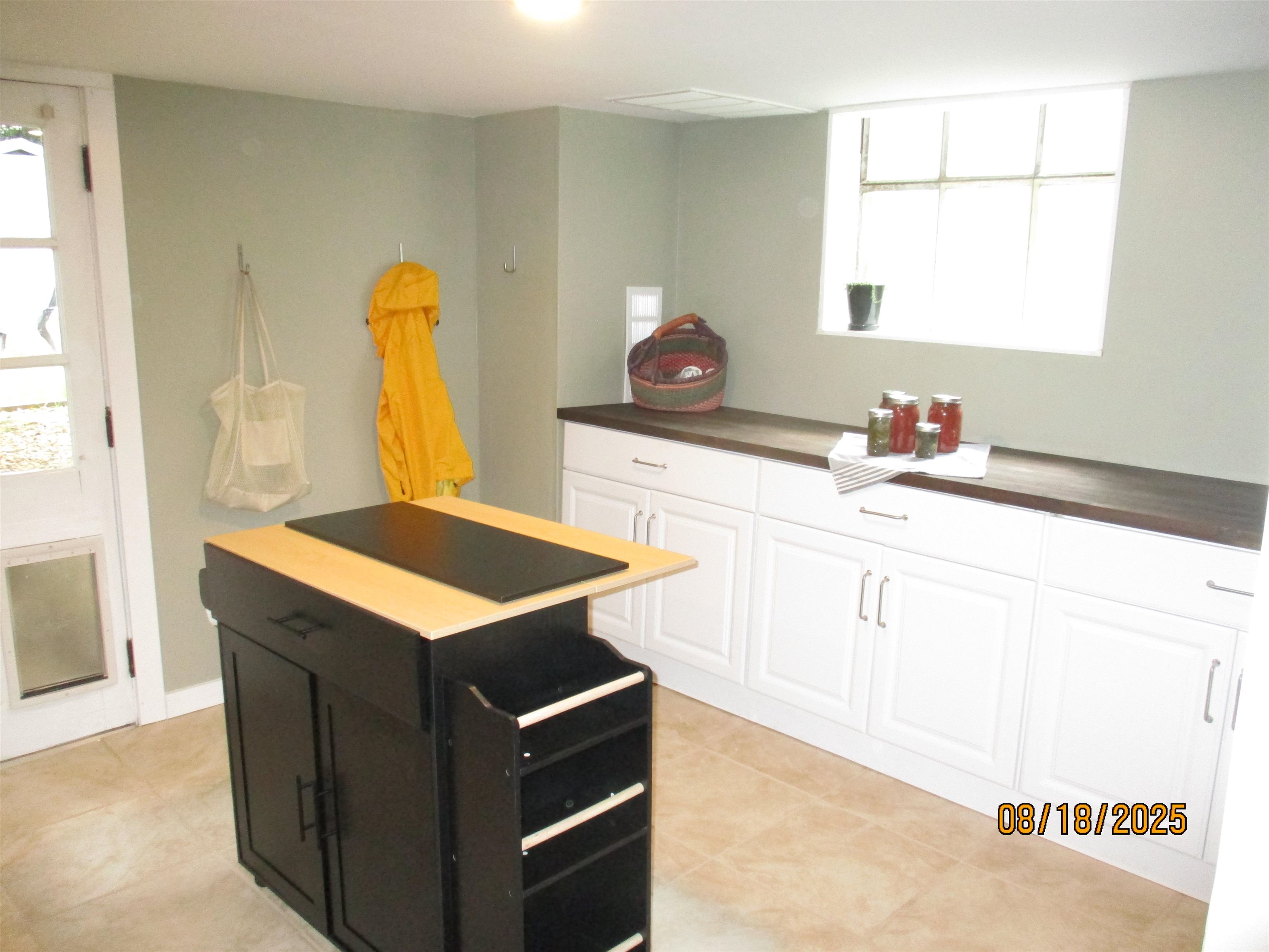 607 MAGNOLIA AVE, WAYNESBORO, Virginia 22980, 4 Bedrooms Bedrooms, ,2 BathroomsBathrooms,Residential,Tree Street Bungalow,607 MAGNOLIA AVE,668133 MLS # 668133