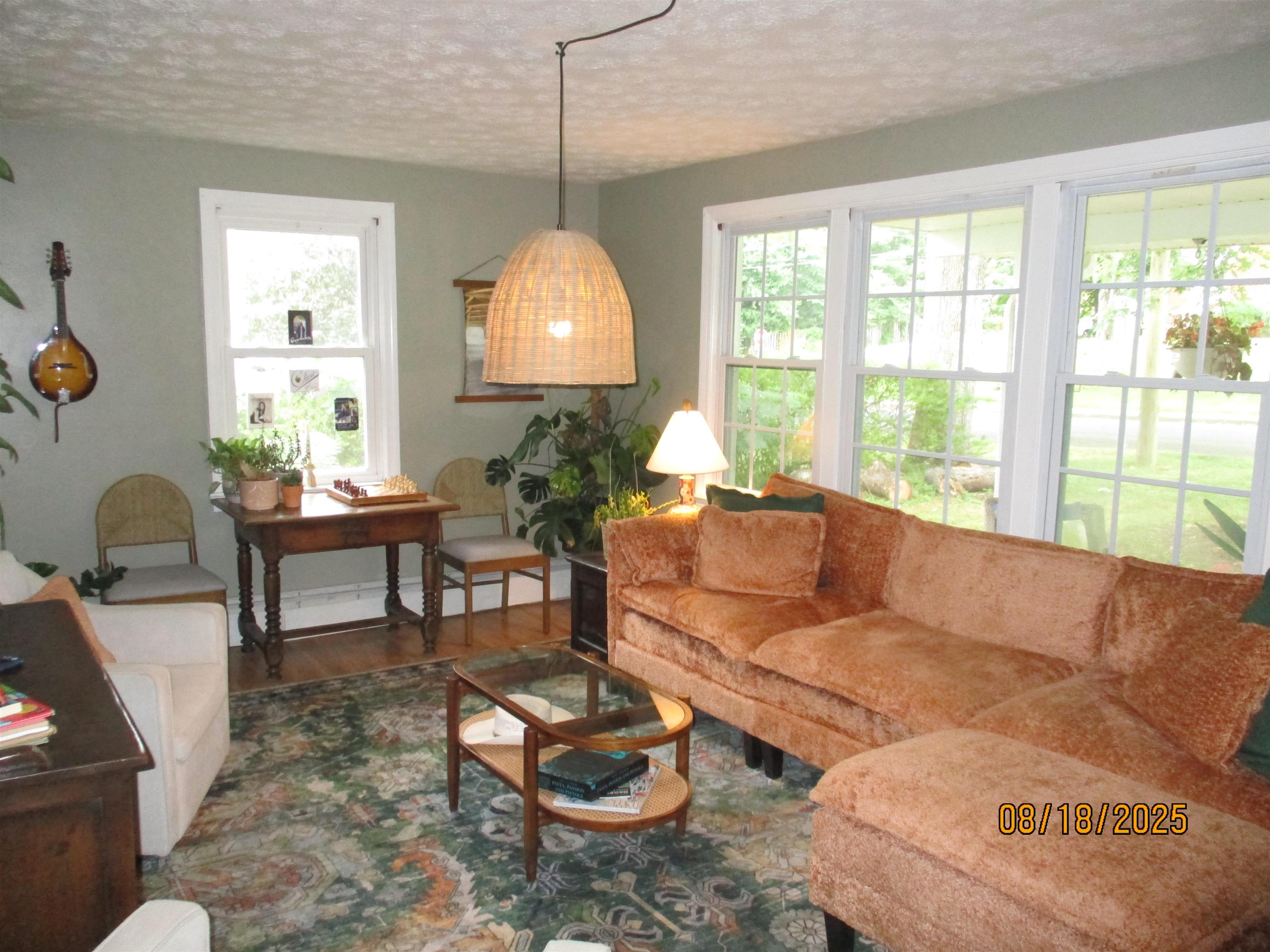 607 MAGNOLIA AVE, WAYNESBORO, Virginia 22980, 4 Bedrooms Bedrooms, ,2 BathroomsBathrooms,Residential,Tree Street Bungalow,607 MAGNOLIA AVE,668133 MLS # 668133