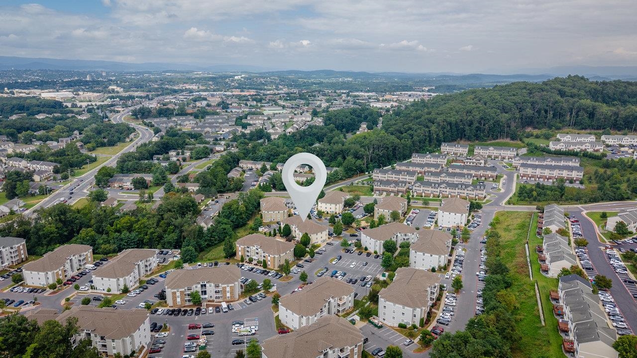 510 DAVIS MILLS DR, HARRISONBURG, Virginia 22801, 4 Bedrooms Bedrooms, ,4 BathroomsBathrooms,Residential,510 DAVIS MILLS DR,668139 MLS # 668139