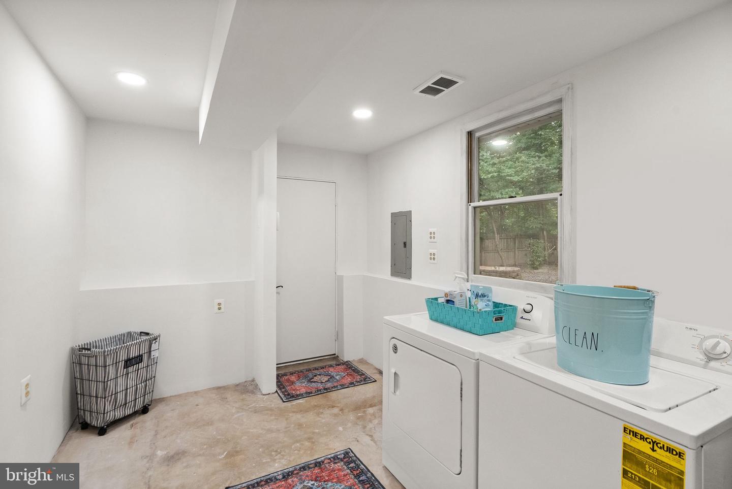 12605 OLD DORM PL, HERNDON, Virginia 20170, 4 Bedrooms Bedrooms, ,3 BathroomsBathrooms,Residential,For sale,12605 OLD DORM PL,VAFX2254672 MLS # VAFX2254672