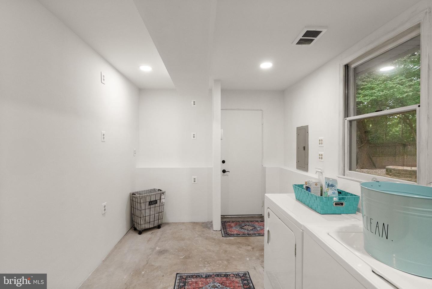 12605 OLD DORM PL, HERNDON, Virginia 20170, 4 Bedrooms Bedrooms, ,3 BathroomsBathrooms,Residential,For sale,12605 OLD DORM PL,VAFX2254672 MLS # VAFX2254672
