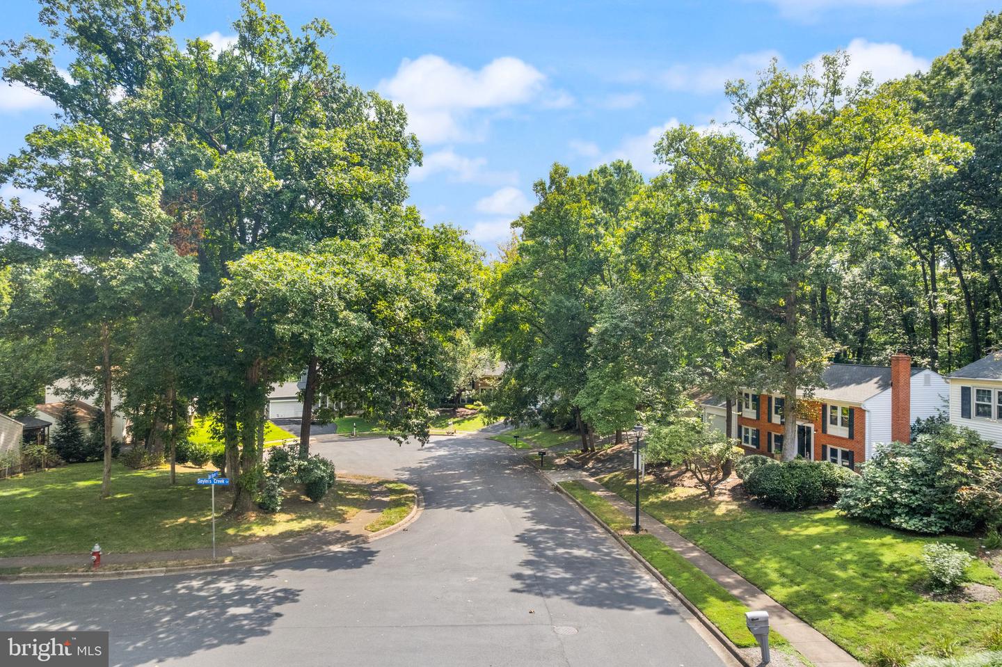12605 OLD DORM PL, HERNDON, Virginia 20170, 4 Bedrooms Bedrooms, ,3 BathroomsBathrooms,Residential,For sale,12605 OLD DORM PL,VAFX2254672 MLS # VAFX2254672