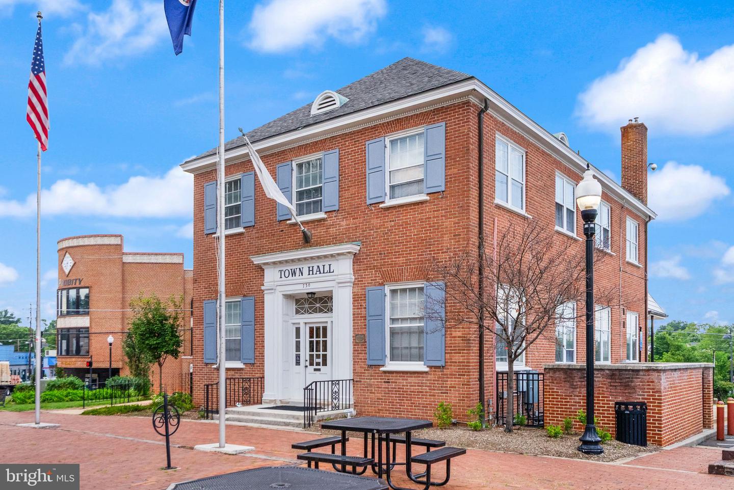 12605 OLD DORM PL, HERNDON, Virginia 20170, 4 Bedrooms Bedrooms, ,3 BathroomsBathrooms,Residential,For sale,12605 OLD DORM PL,VAFX2254672 MLS # VAFX2254672