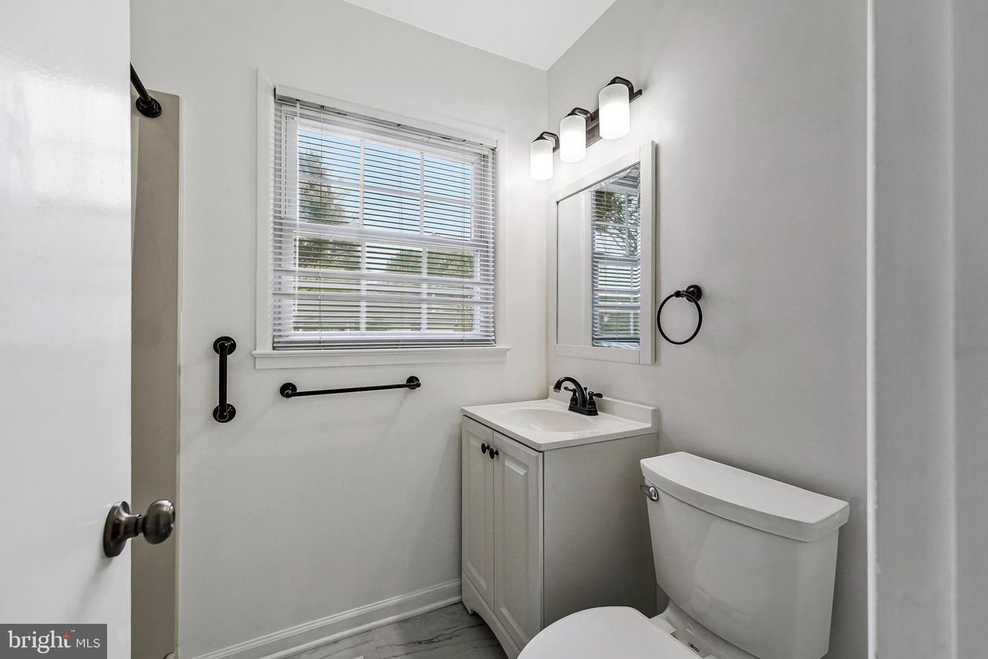 13301 POINT PLEASANT DR, FAIRFAX, Virginia 22033, 5 Bedrooms Bedrooms, ,2 BathroomsBathrooms,Residential,For sale,13301 POINT PLEASANT DR,VAFX2254936 MLS # VAFX2254936