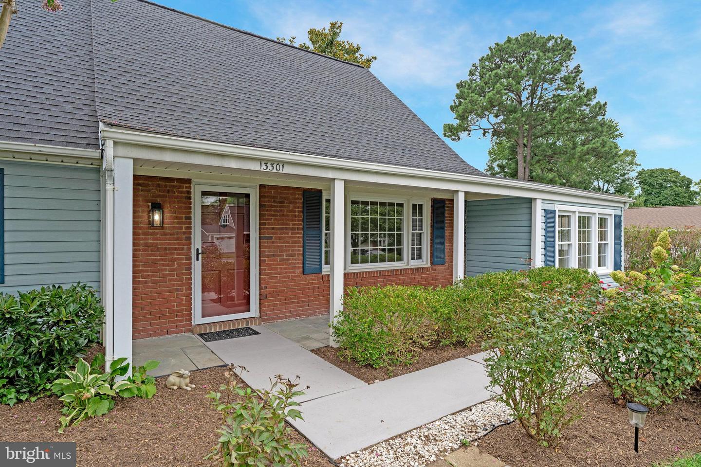 13301 POINT PLEASANT DR, FAIRFAX, Virginia 22033, 5 Bedrooms Bedrooms, ,2 BathroomsBathrooms,Residential,For sale,13301 POINT PLEASANT DR,VAFX2254936 MLS # VAFX2254936