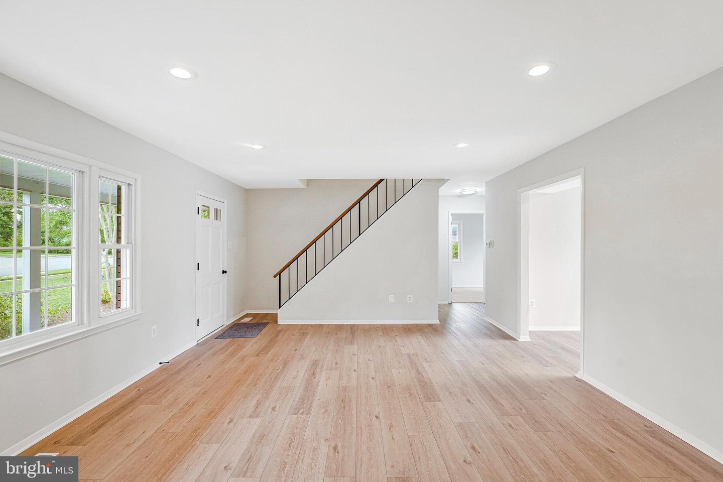 13301 POINT PLEASANT DR, FAIRFAX, Virginia 22033, 5 Bedrooms Bedrooms, ,2 BathroomsBathrooms,Residential,For sale,13301 POINT PLEASANT DR,VAFX2254936 MLS # VAFX2254936