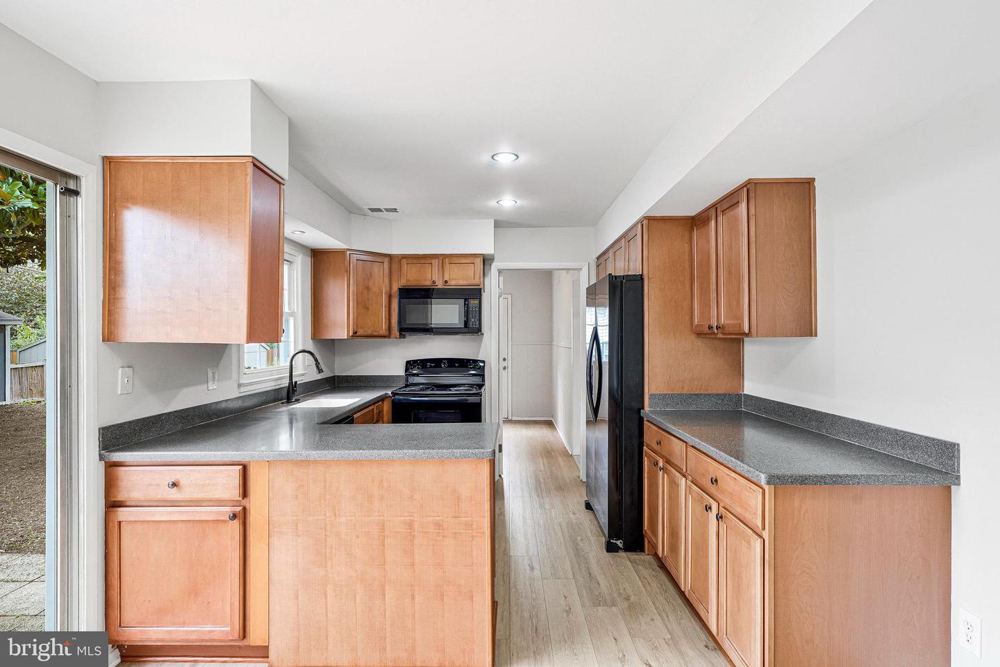 13301 POINT PLEASANT DR, FAIRFAX, Virginia 22033, 5 Bedrooms Bedrooms, ,2 BathroomsBathrooms,Residential,For sale,13301 POINT PLEASANT DR,VAFX2254936 MLS # VAFX2254936