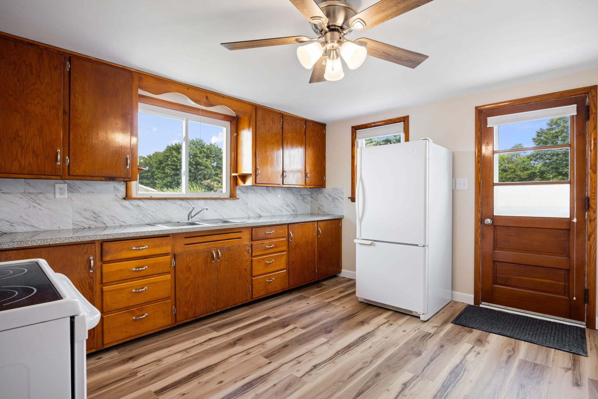2015 MOUNTAIN VALLEY RD, KEEZLETOWN, Virginia 22832, 3 Bedrooms Bedrooms, ,1 BathroomBathrooms,Residential,2015 MOUNTAIN VALLEY RD,668122 MLS # 668122