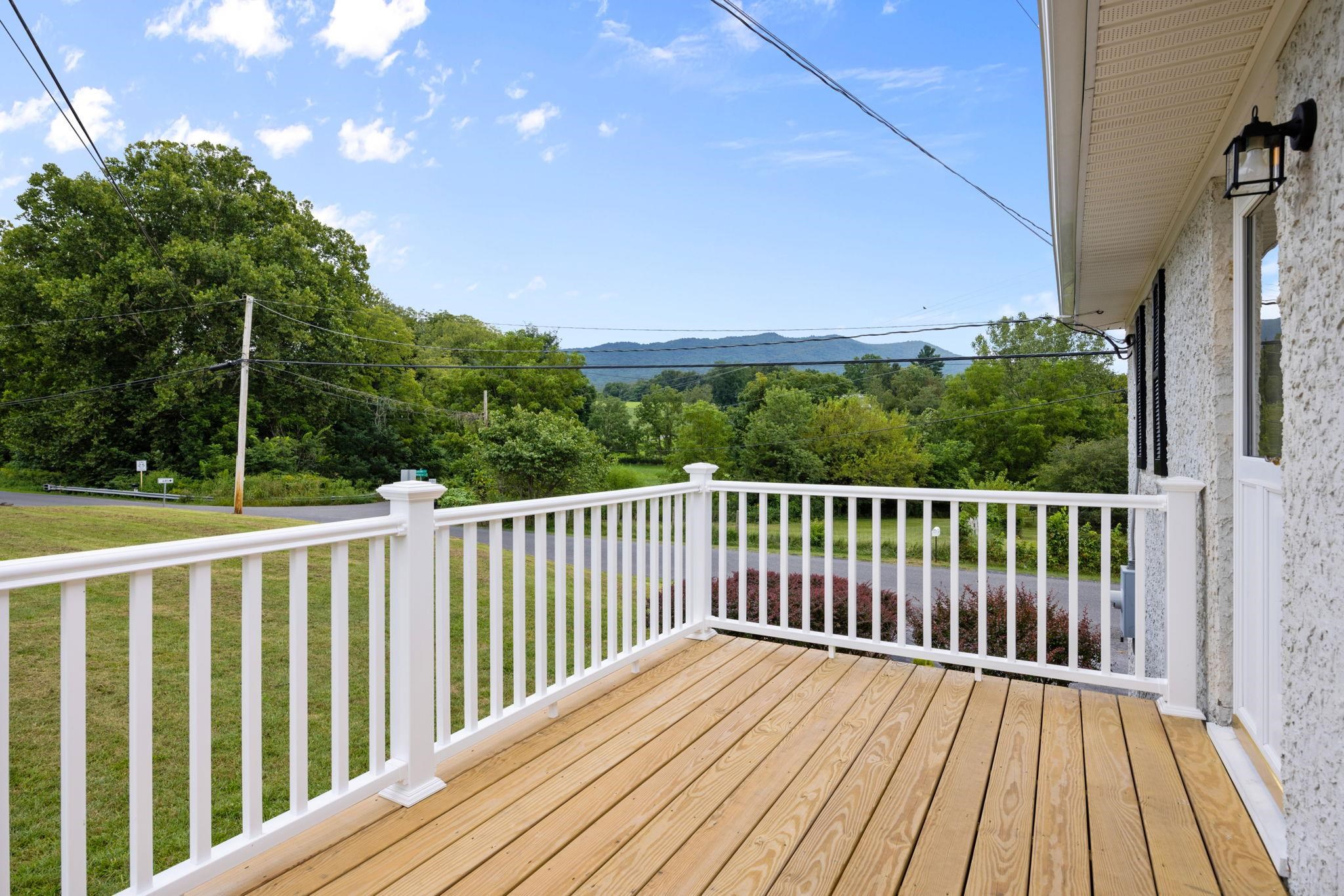 2015 MOUNTAIN VALLEY RD, KEEZLETOWN, Virginia 22832, 3 Bedrooms Bedrooms, ,1 BathroomBathrooms,Residential,2015 MOUNTAIN VALLEY RD,668122 MLS # 668122