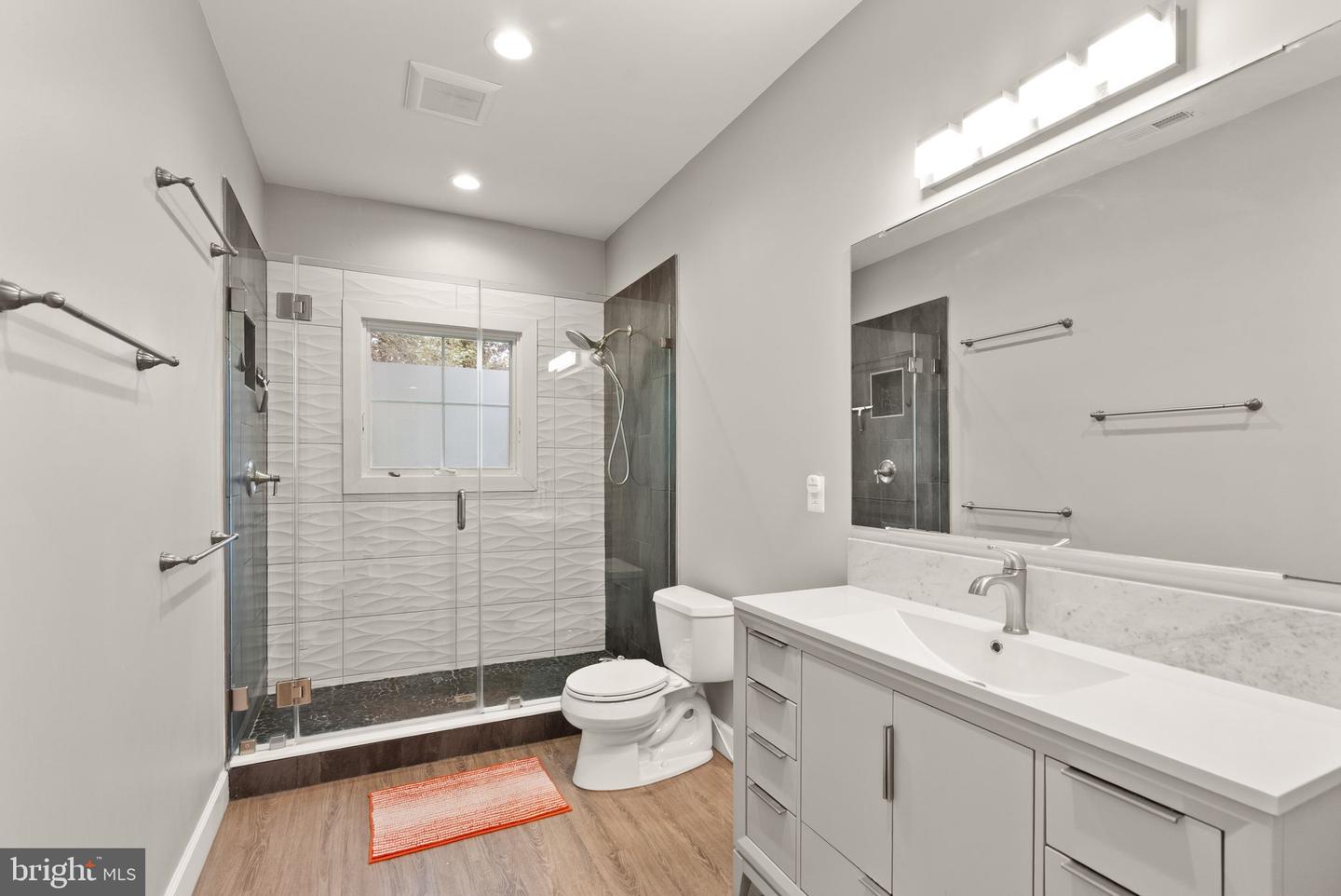 5104 BIRCH LN, ANNANDALE, Virginia 22003, 5 Bedrooms Bedrooms, ,4 BathroomsBathrooms,Residential,For sale,5104 BIRCH LN,VAFX2256010 MLS # VAFX2256010