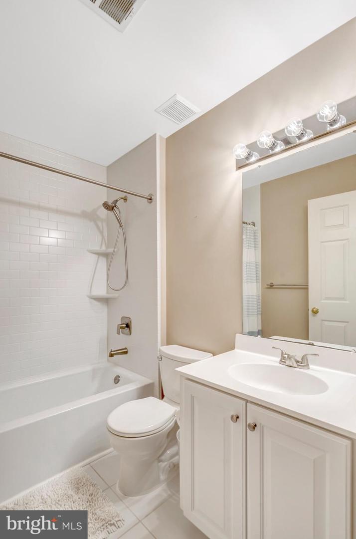 26221 LANDS END DR, CHANTILLY, Virginia 20152, 4 Bedrooms Bedrooms, 15 Rooms Rooms,2 BathroomsBathrooms,Residential,For sale,26221 LANDS END DR,VALO2102888 MLS # VALO2102888