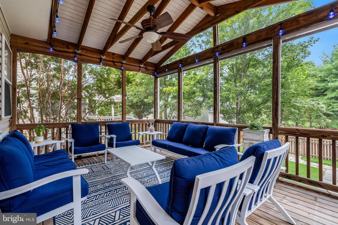 26221 LANDS END DR, CHANTILLY, Virginia 20152, 4 Bedrooms Bedrooms, 15 Rooms Rooms,2 BathroomsBathrooms,Residential,For sale,26221 LANDS END DR,VALO2102888 MLS # VALO2102888