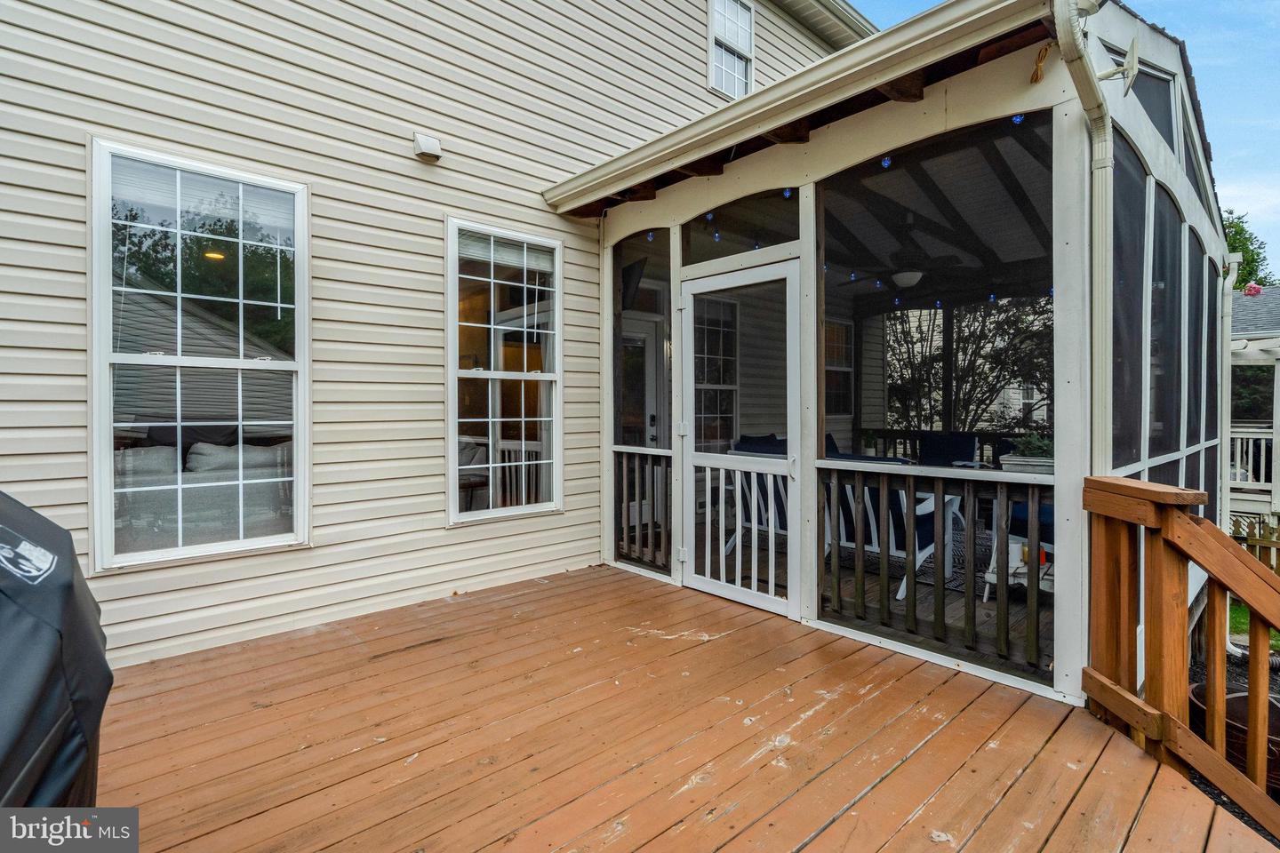 26221 LANDS END DR, CHANTILLY, Virginia 20152, 4 Bedrooms Bedrooms, 15 Rooms Rooms,2 BathroomsBathrooms,Residential,For sale,26221 LANDS END DR,VALO2102888 MLS # VALO2102888