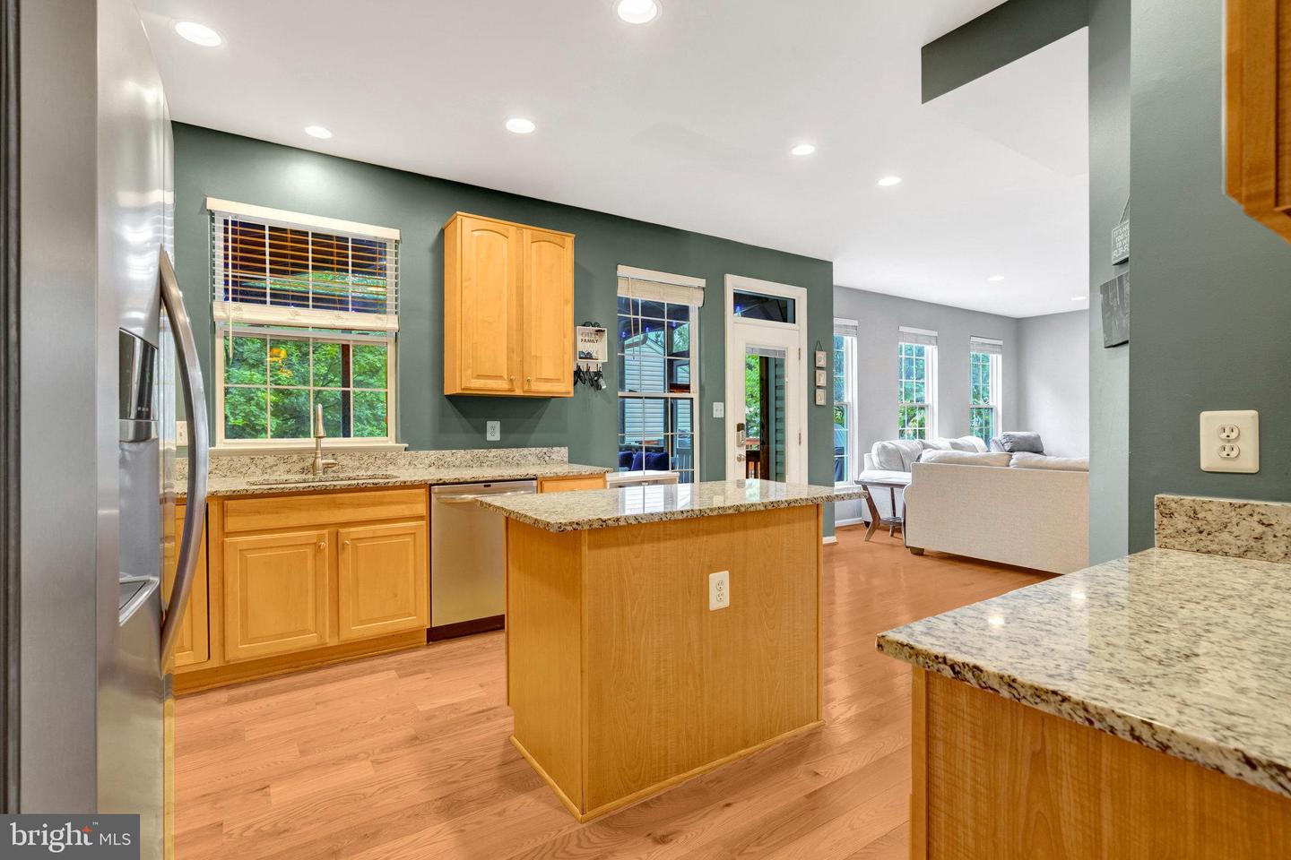 26221 LANDS END DR, CHANTILLY, Virginia 20152, 4 Bedrooms Bedrooms, 15 Rooms Rooms,2 BathroomsBathrooms,Residential,For sale,26221 LANDS END DR,VALO2102888 MLS # VALO2102888