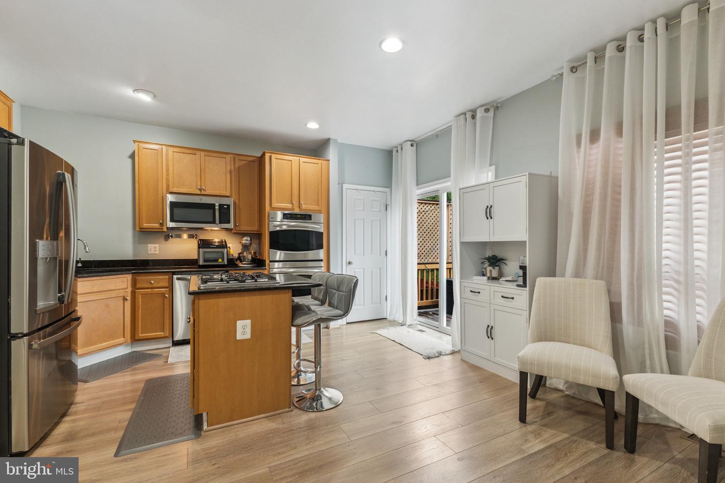 2470 BATTERY HILL CIR, WOODBRIDGE, Virginia 22191, 4 Bedrooms Bedrooms, ,3 BathroomsBathrooms,Residential,For sale,2470 BATTERY HILL CIR,VAPW2099874 MLS # VAPW2099874