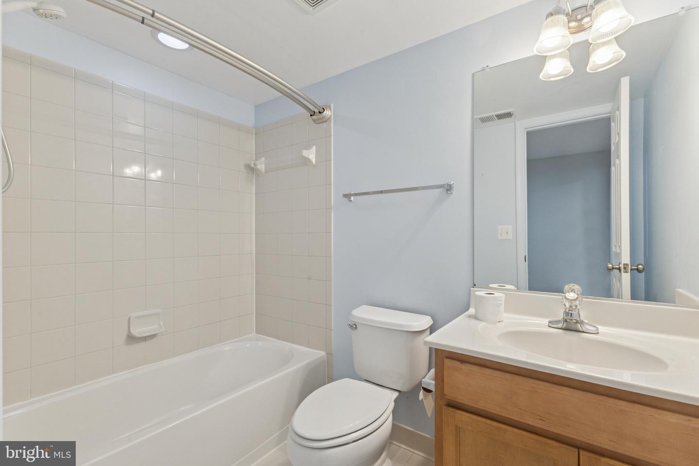 2470 BATTERY HILL CIR, WOODBRIDGE, Virginia 22191, 4 Bedrooms Bedrooms, ,3 BathroomsBathrooms,Residential,For sale,2470 BATTERY HILL CIR,VAPW2099874 MLS # VAPW2099874