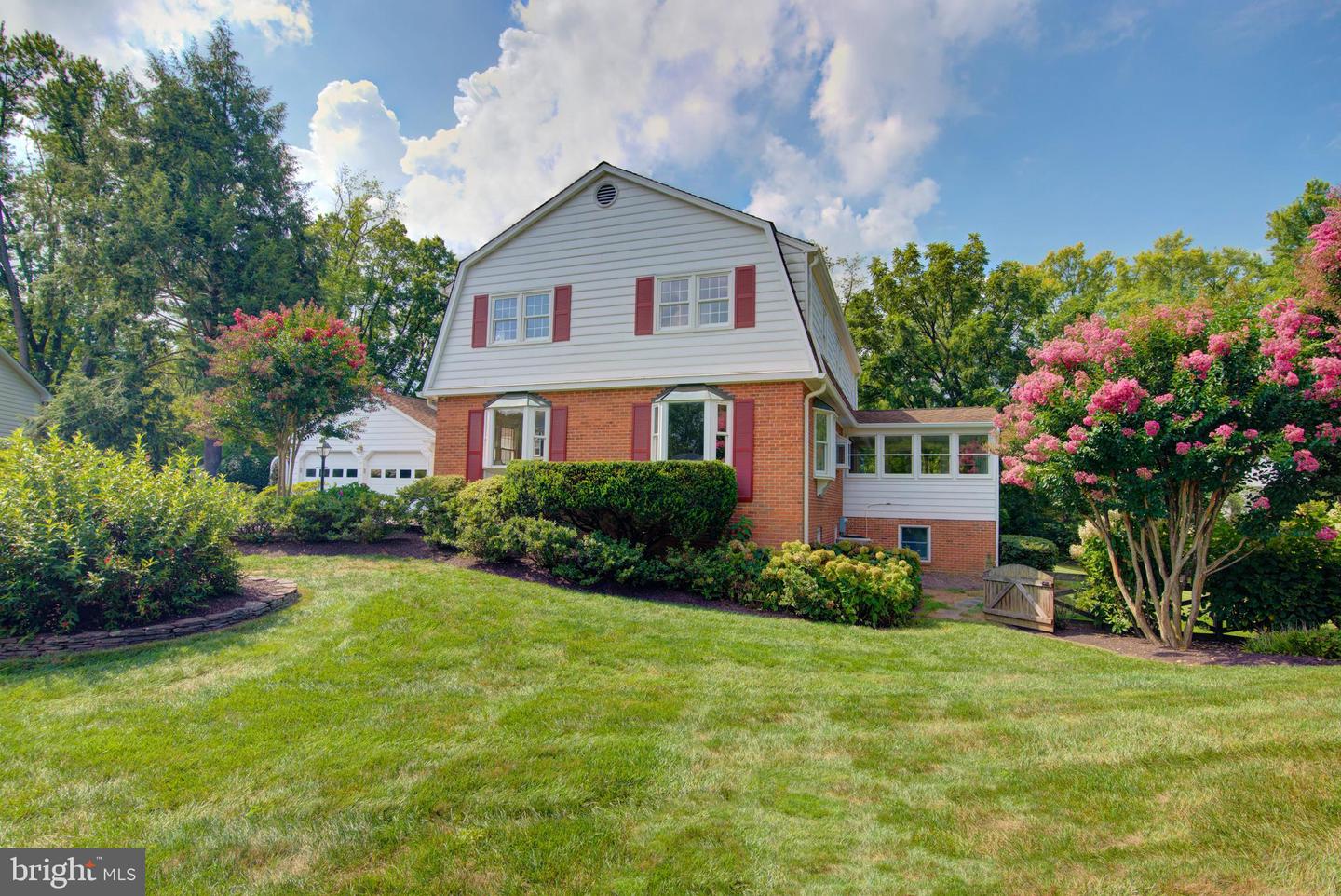 10405 TRUMPETER CT, VIENNA, Virginia 22182, ,Residential,For sale,10405 TRUMPETER CT,VAFX2257690 MLS # VAFX2257690